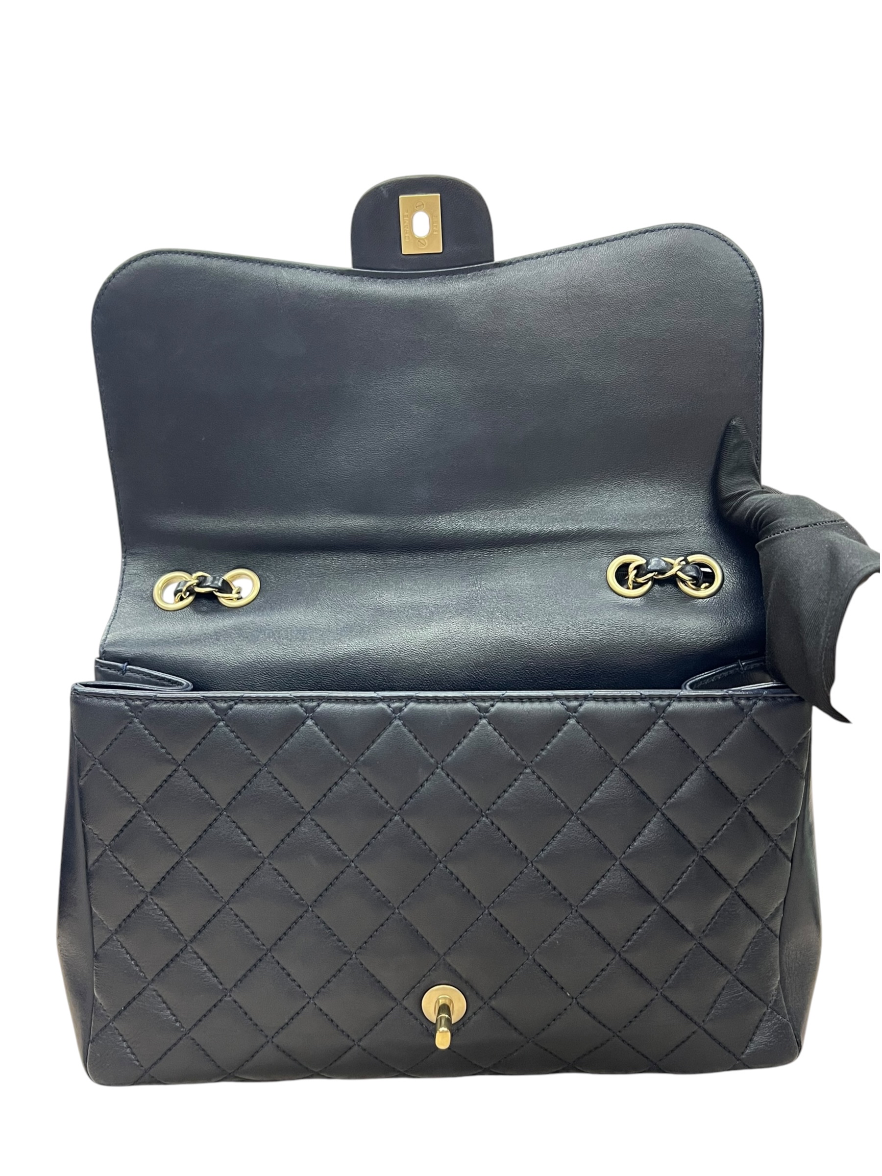 Pre-owned Chanel Mademoiselle Chic Flap Bag / Product Code:081806