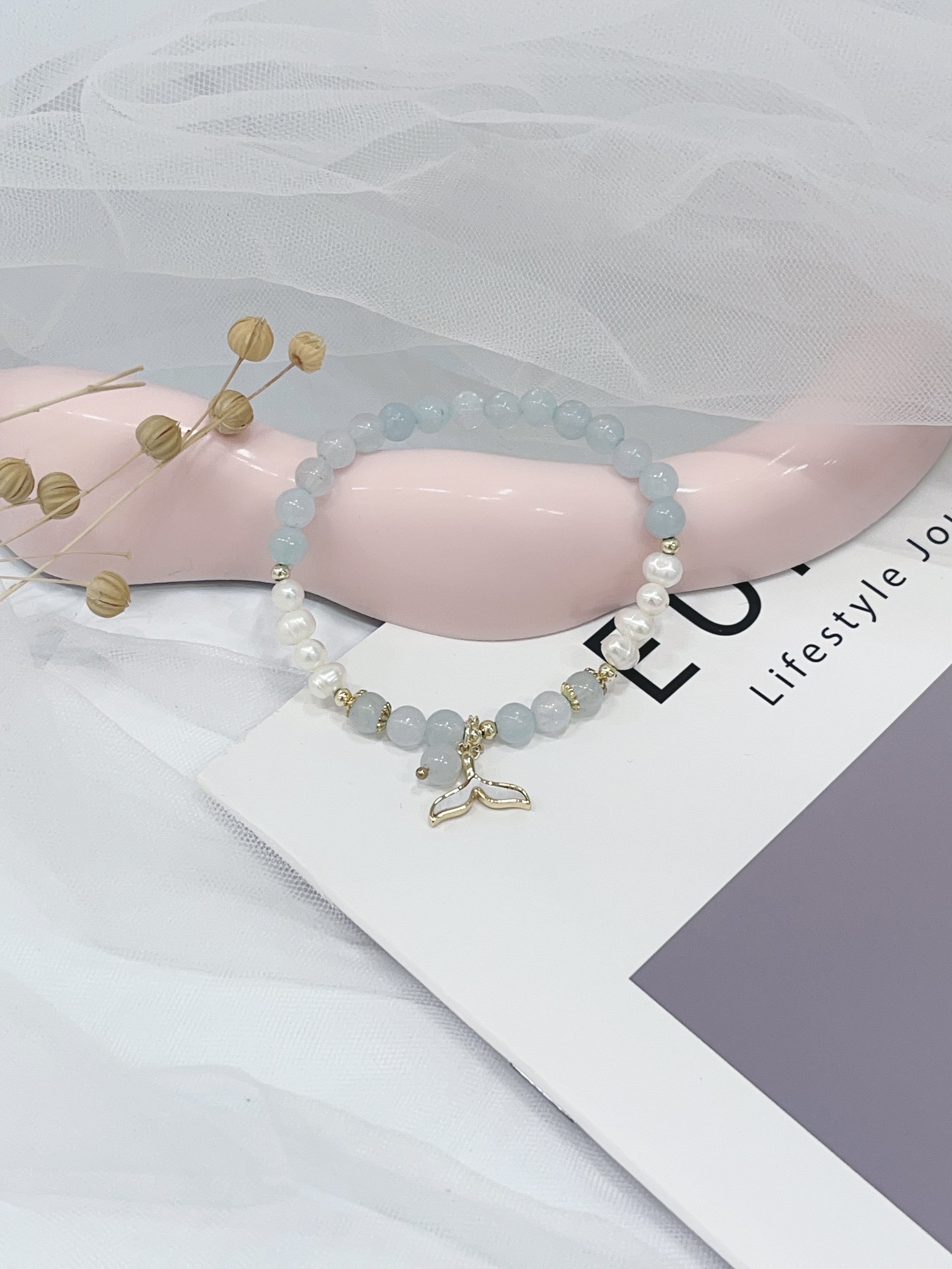 🧜‍♀️ 海蓝宝 × 淡水珍珠手串 Aquamarine & Freshwater Pearl｜6mm 人鱼尾巴设计款