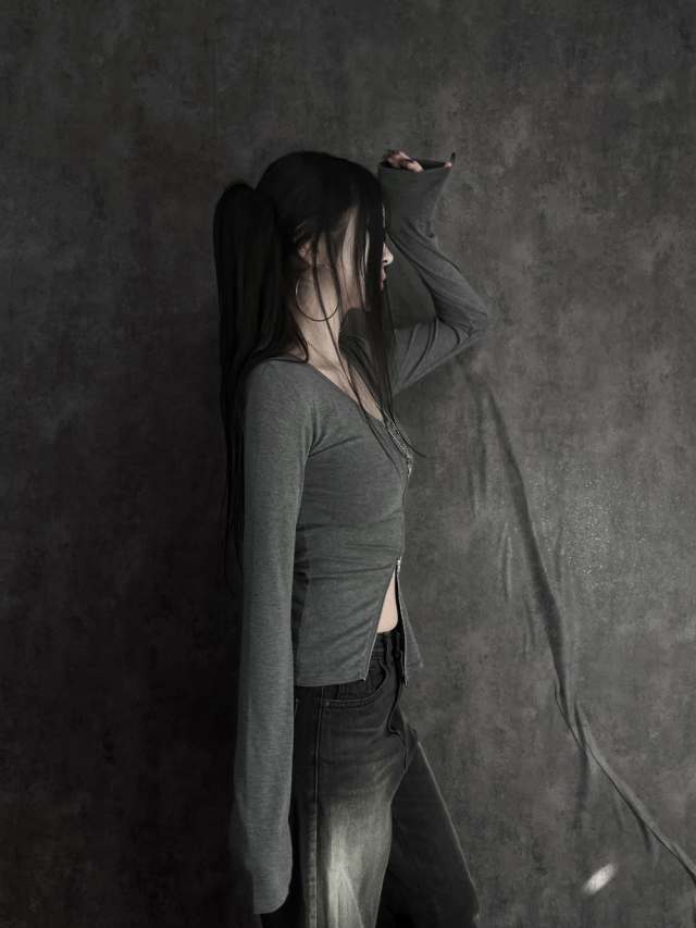 Asymmetric Zip Fitted Top