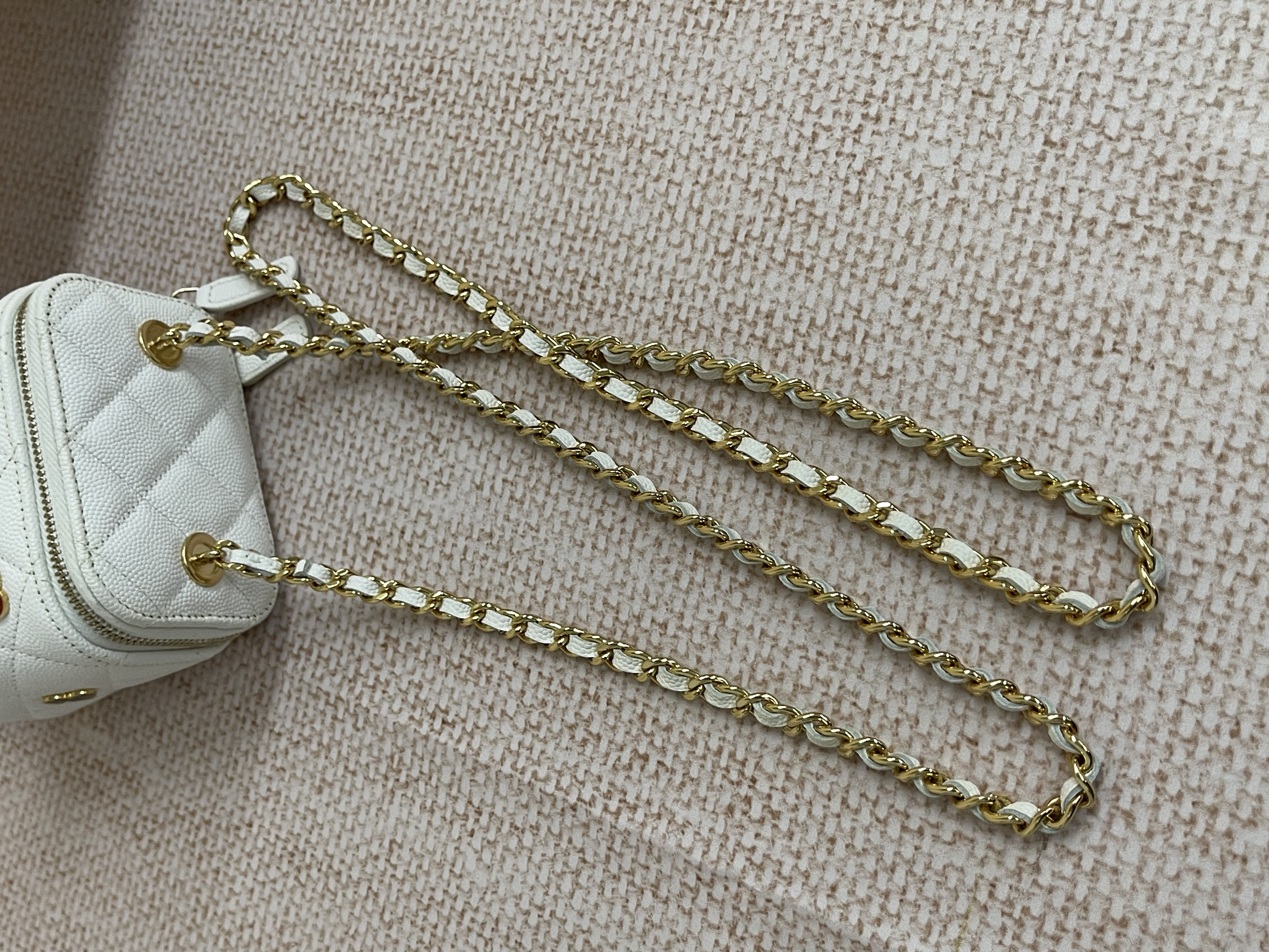 Pre-owned Chanel vanity case / 26Y107