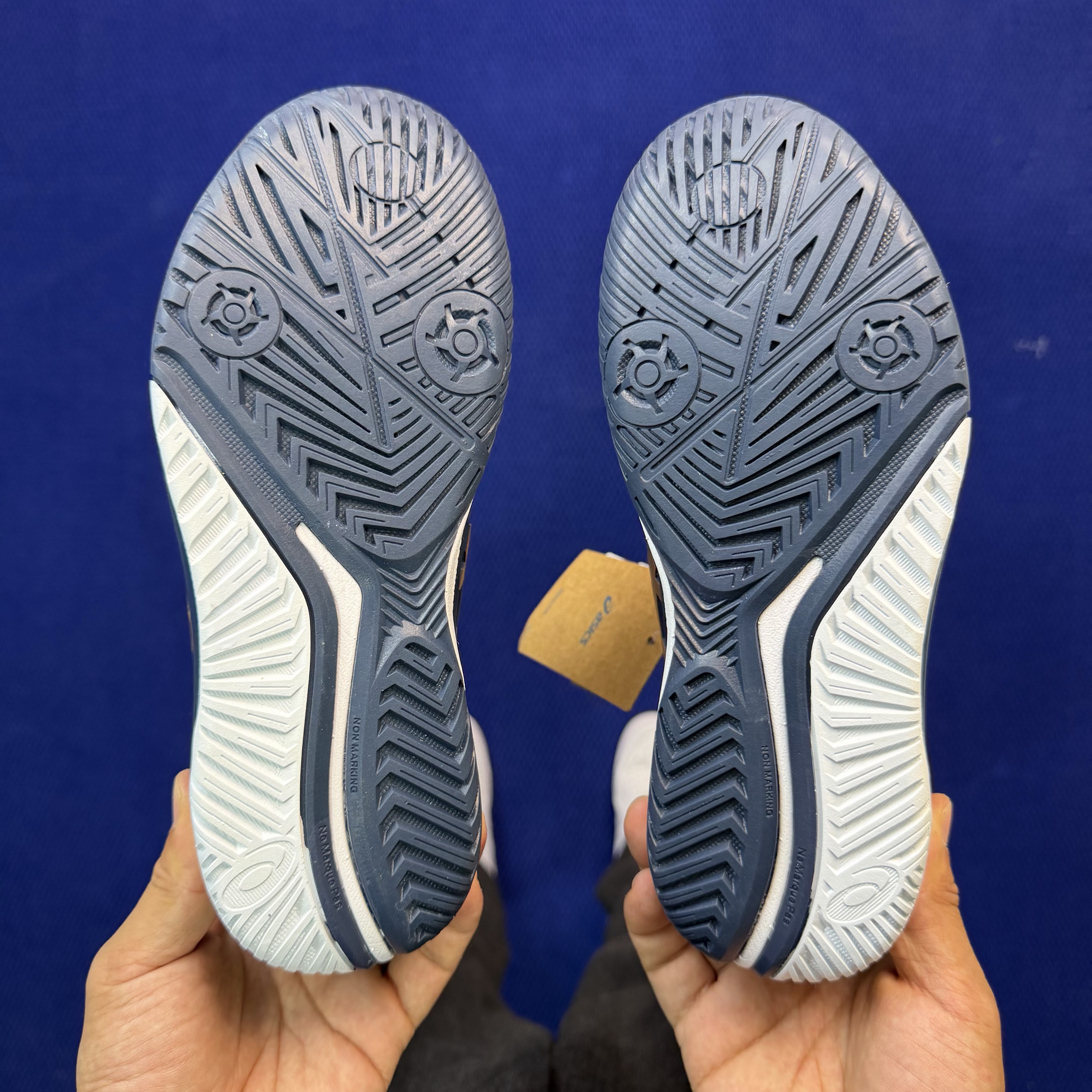 Asics Gel-Resolution 9