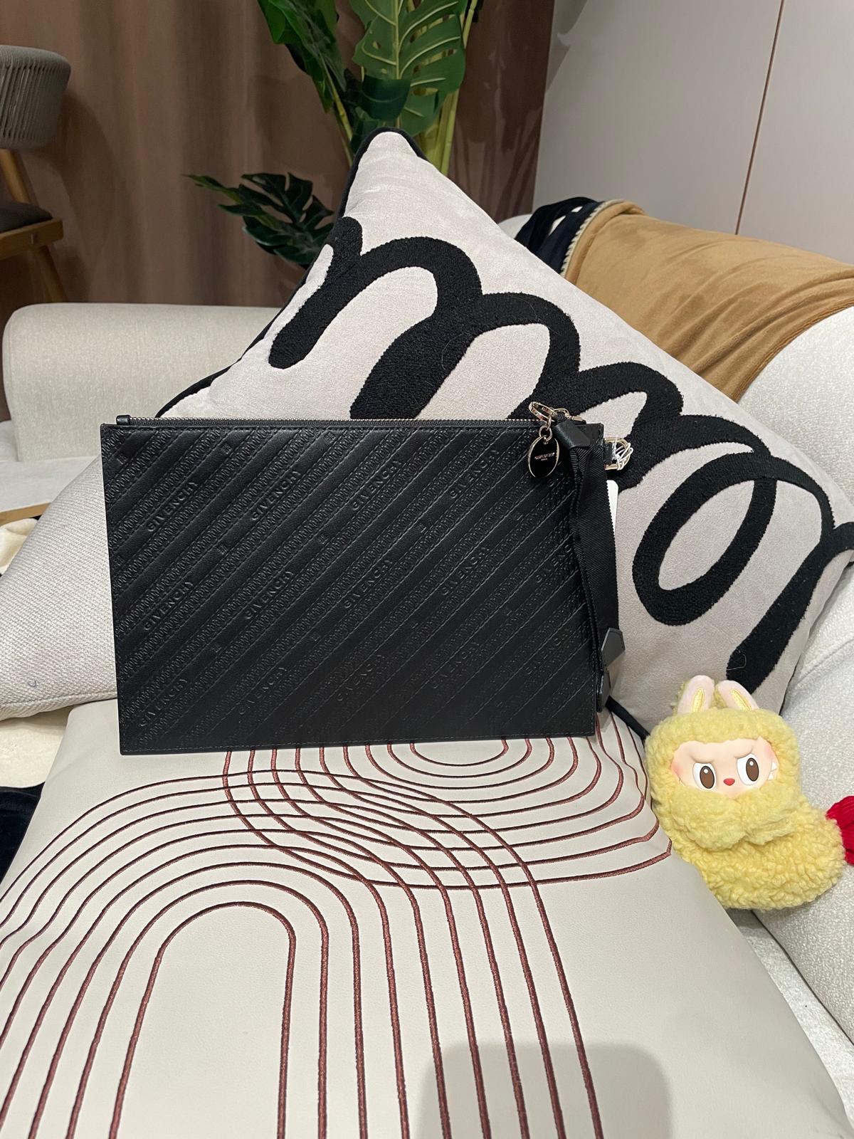 Givenchy clutch bag calfskin W29cm x D0.5cm x H19.5cm