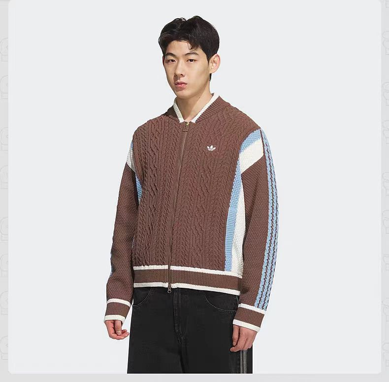 $288件。2色選擇。Adidas #0717