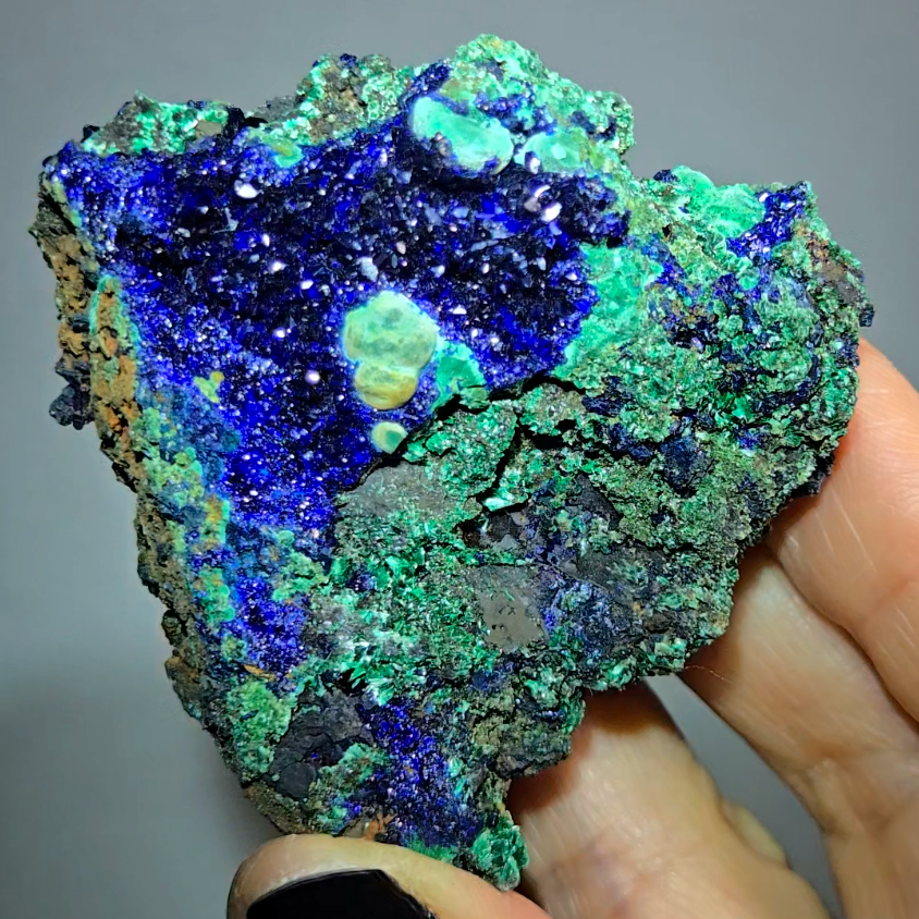 Azurite malachite chrysocolla specimen with big gems - AZ20