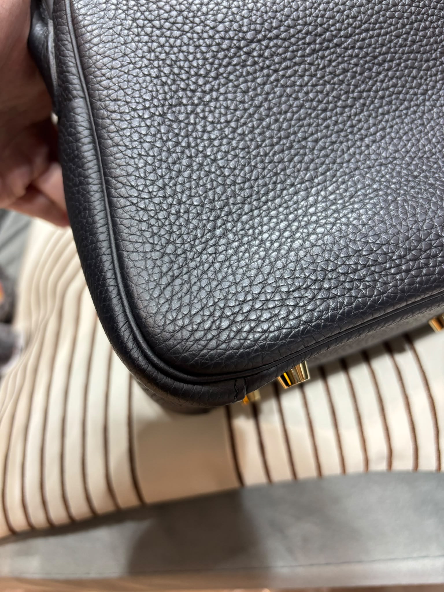 Hermes Lindy 26 Stamp X 黑色牛皮淺金扣  100%Authentic, 95%New ✅Dust bag
