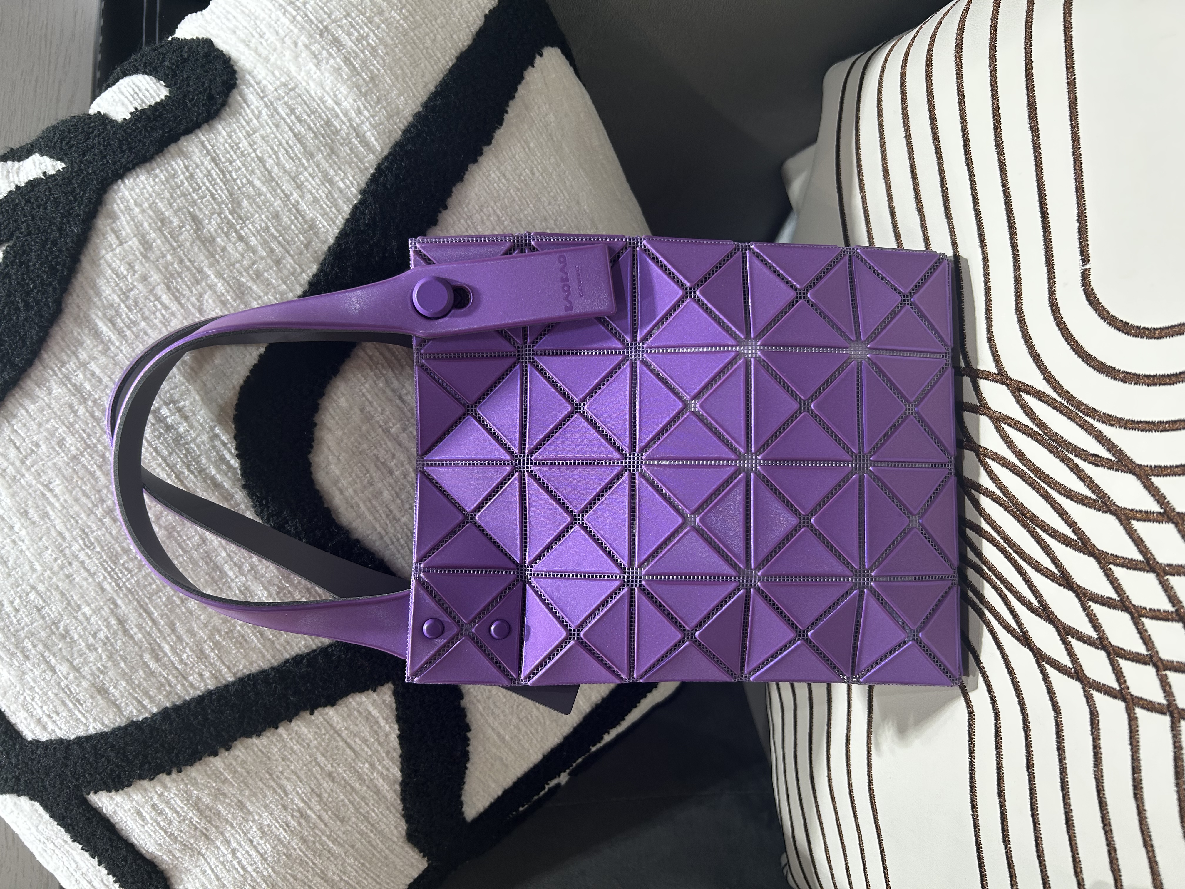 未使用品 Issey Miyake Mini Bao Bao Tote Bag 100%Authentic, Unused 未使用品 ✅Dust bag