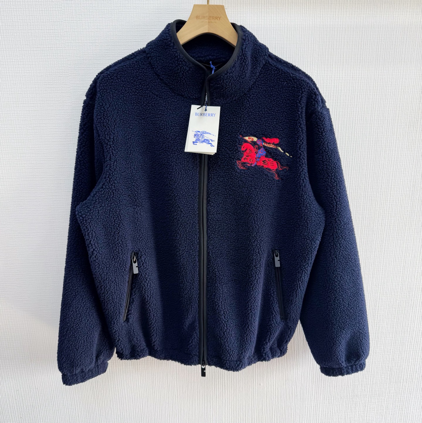 Burberry  馬年限定搖粒絨羊毛拉鍊外套
