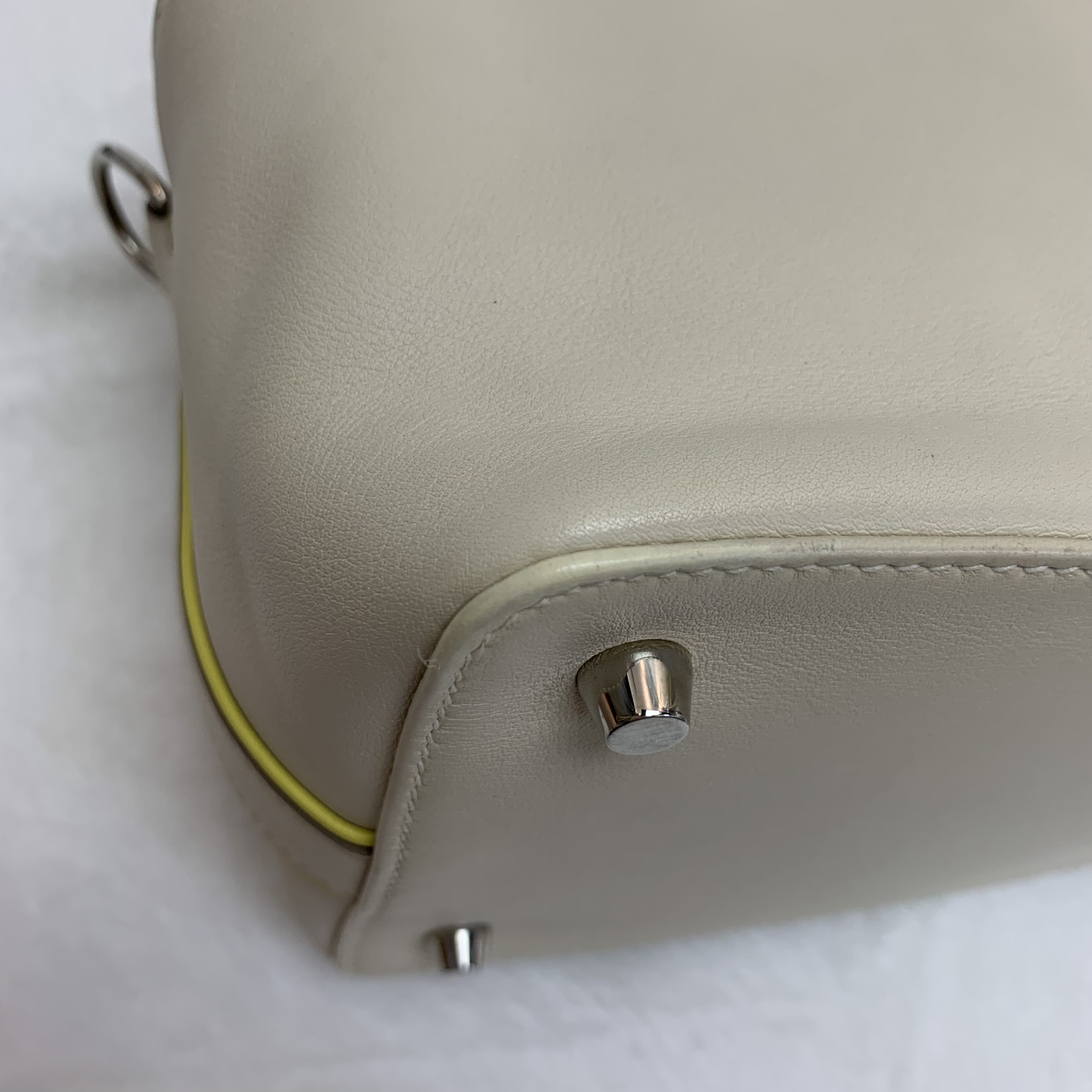 Hermes Toolbox 20 牛奶盒奶昔白拼檸檬黃