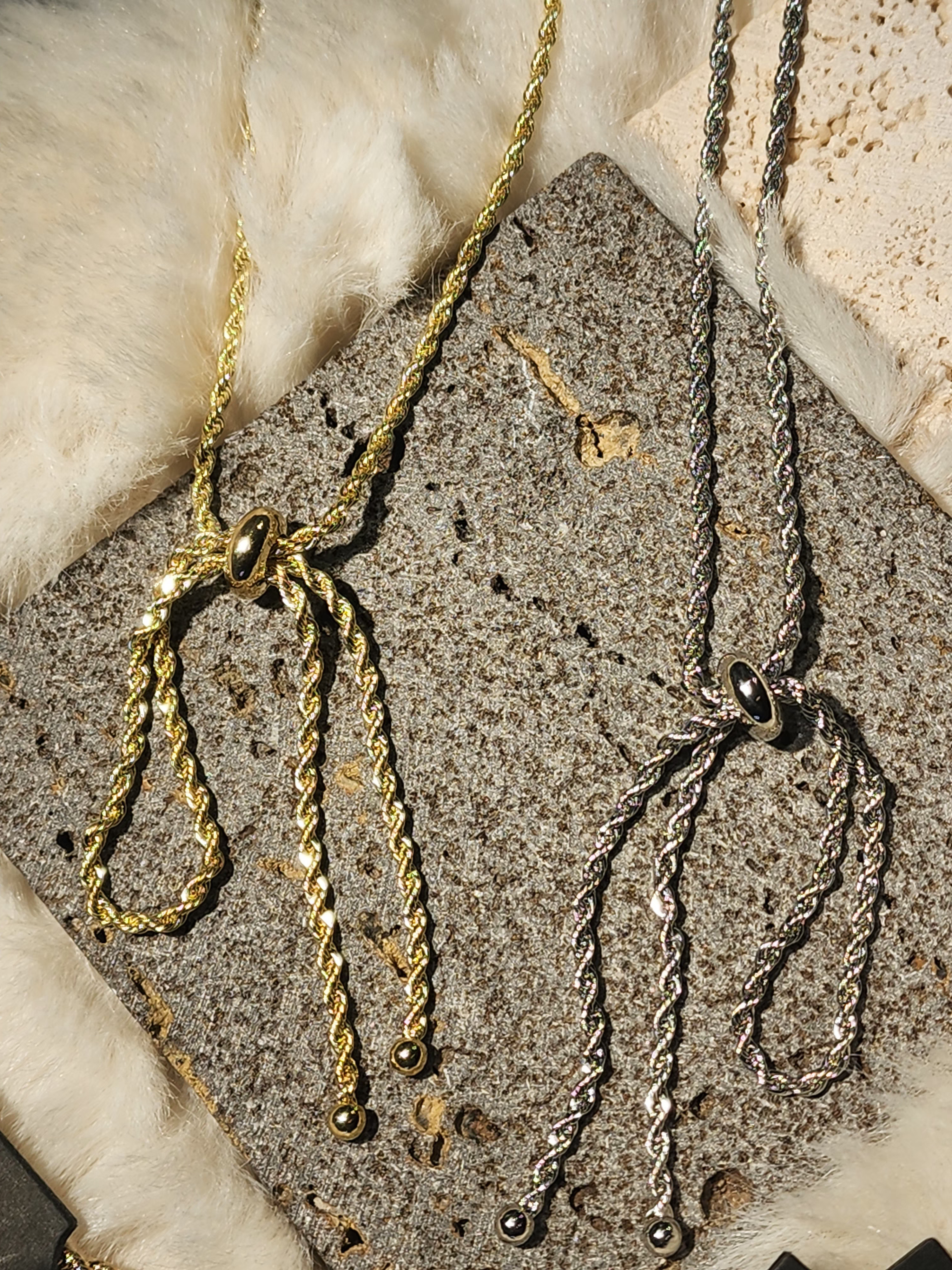 A813 Rope Muse Necklace