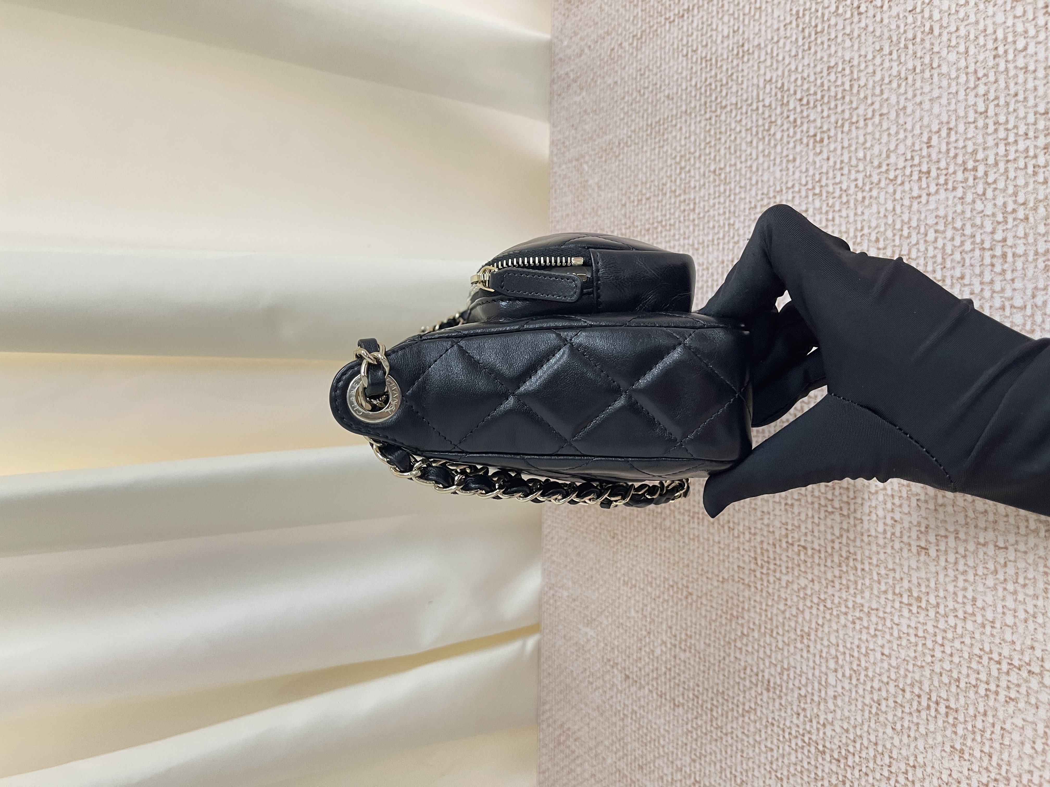 Pre-owned Chanel Camera Bag/ Product Code: 26031310