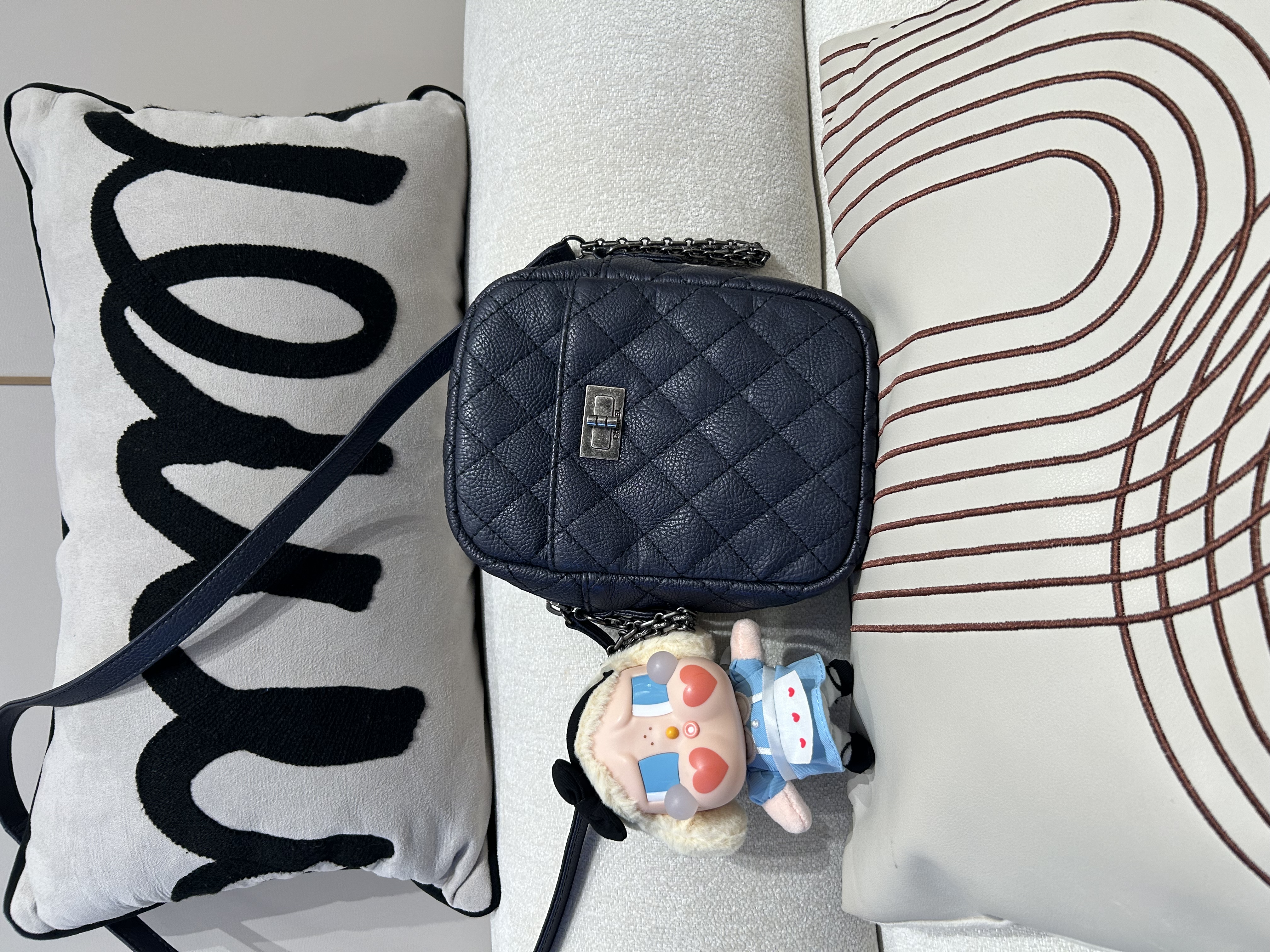 CHANEL 2.55 CROSSBODY BAG 牛皮 100%Authentic,95%new ✅22貼✅dust bag 