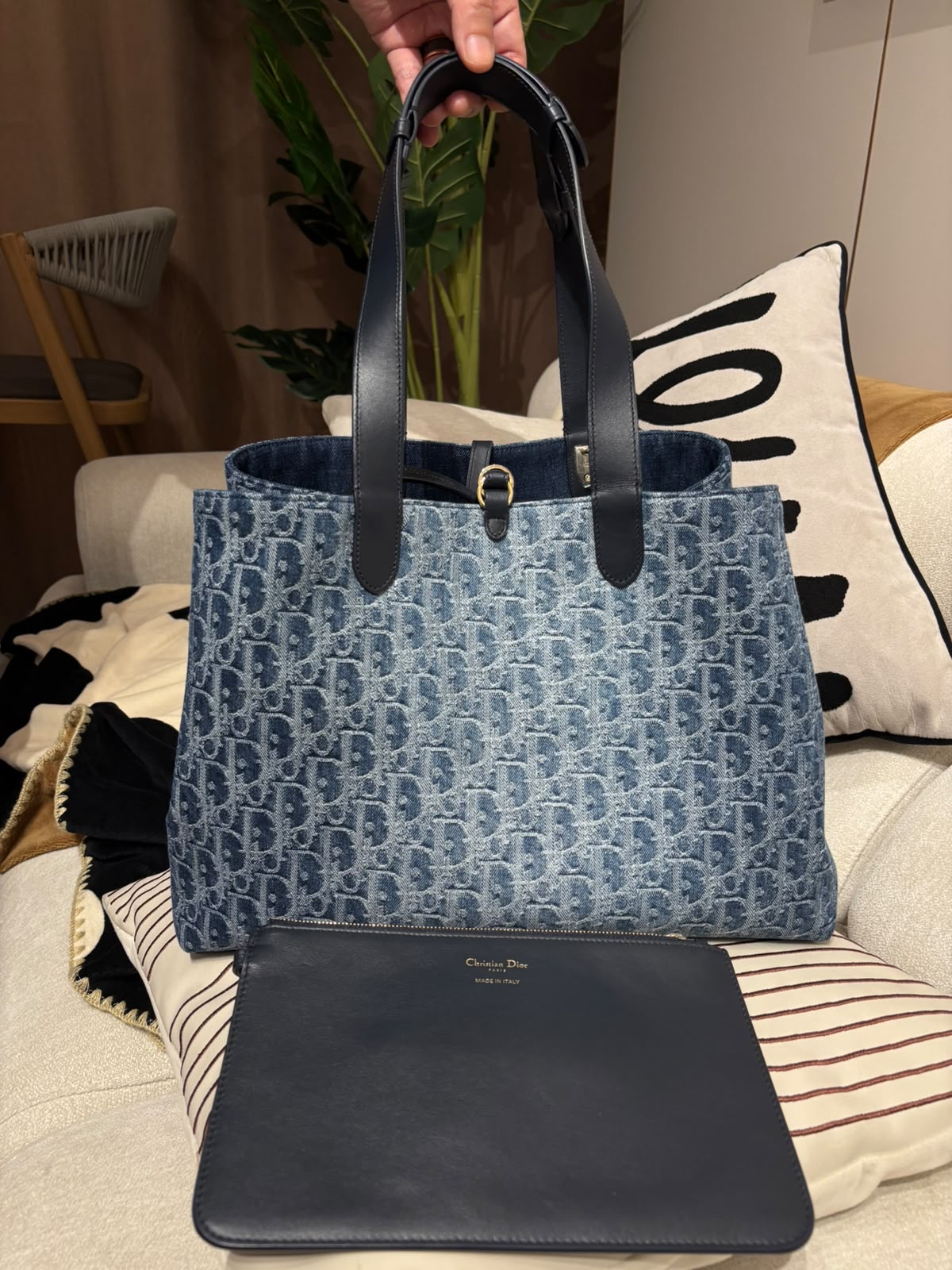 Dior Toujours 手袋 denim 牛仔布2way bag  100%Authentic, 98%new ✅certificate ✅dust bag