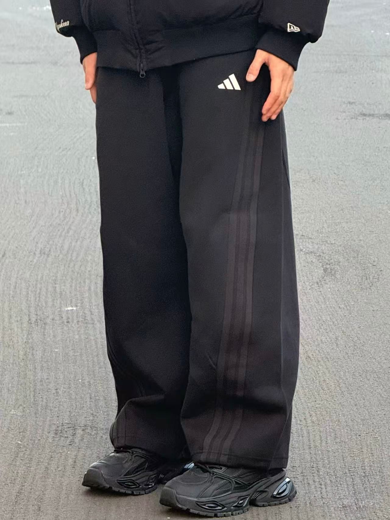 2色選擇/$135條，2條起$ 125條。Adidas dance系列運動長褲