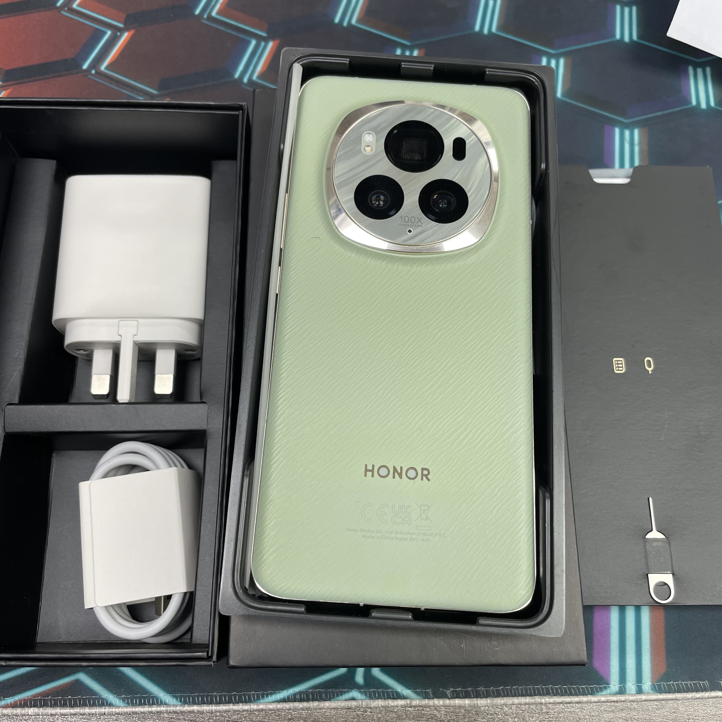 *8107 Honor Magic 6 Pro 超靚機 12+512GB 綠色 green