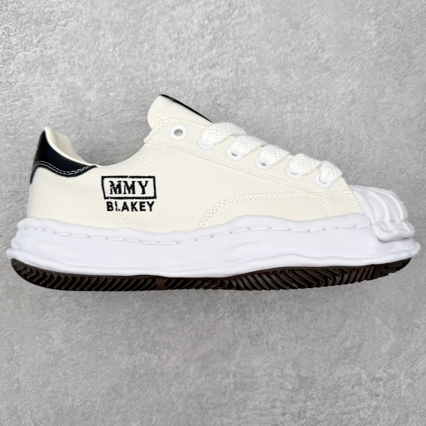 Maison Mihara Yasuhiro MMY "BLAKEY" OG Sole Low-top Sneaker