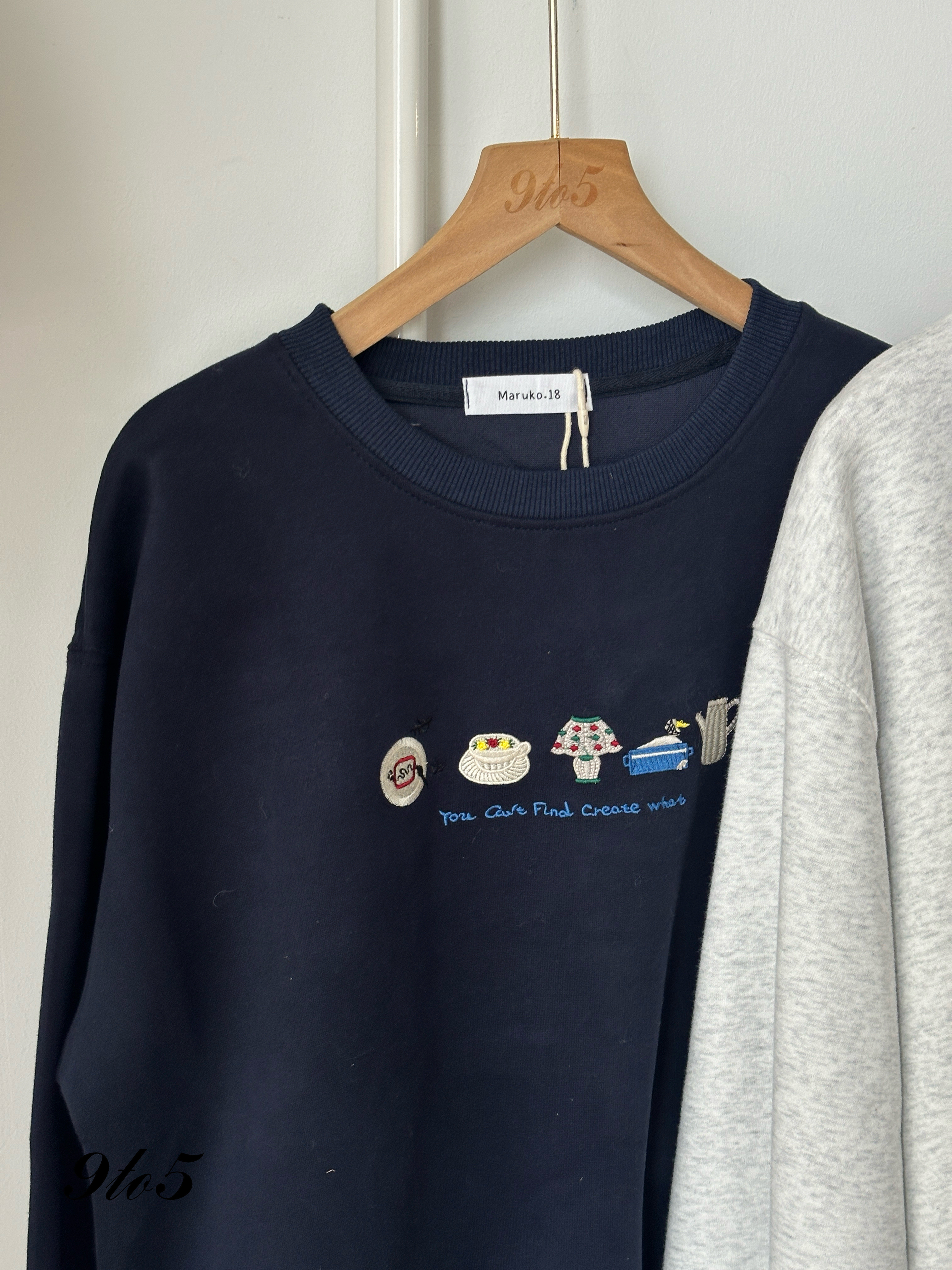 T4036 Long Sleeve Embroidery Sweatshirt - Light Grey & Navy