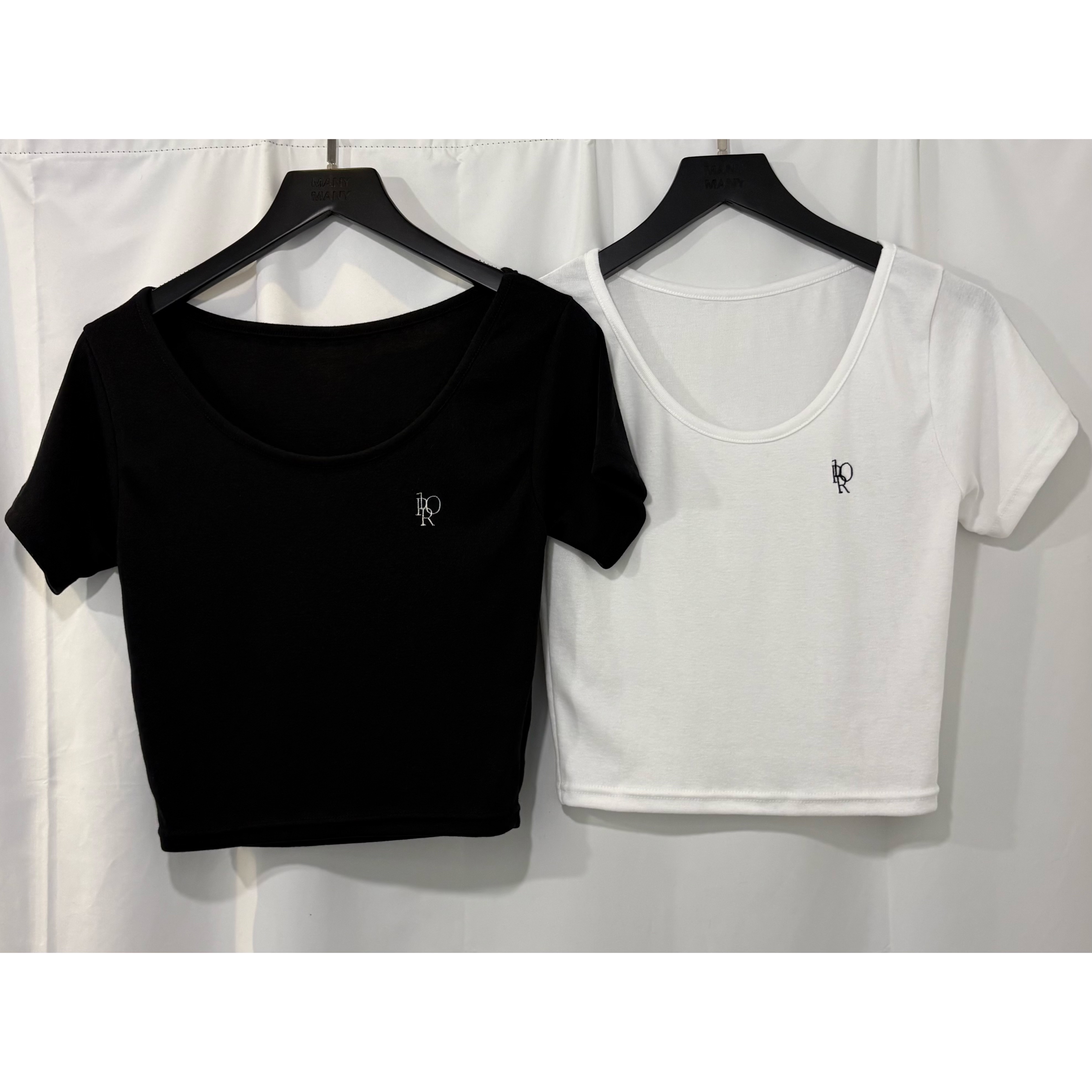 新品價5月8號截💙2605J《LOGO SS TOP》 