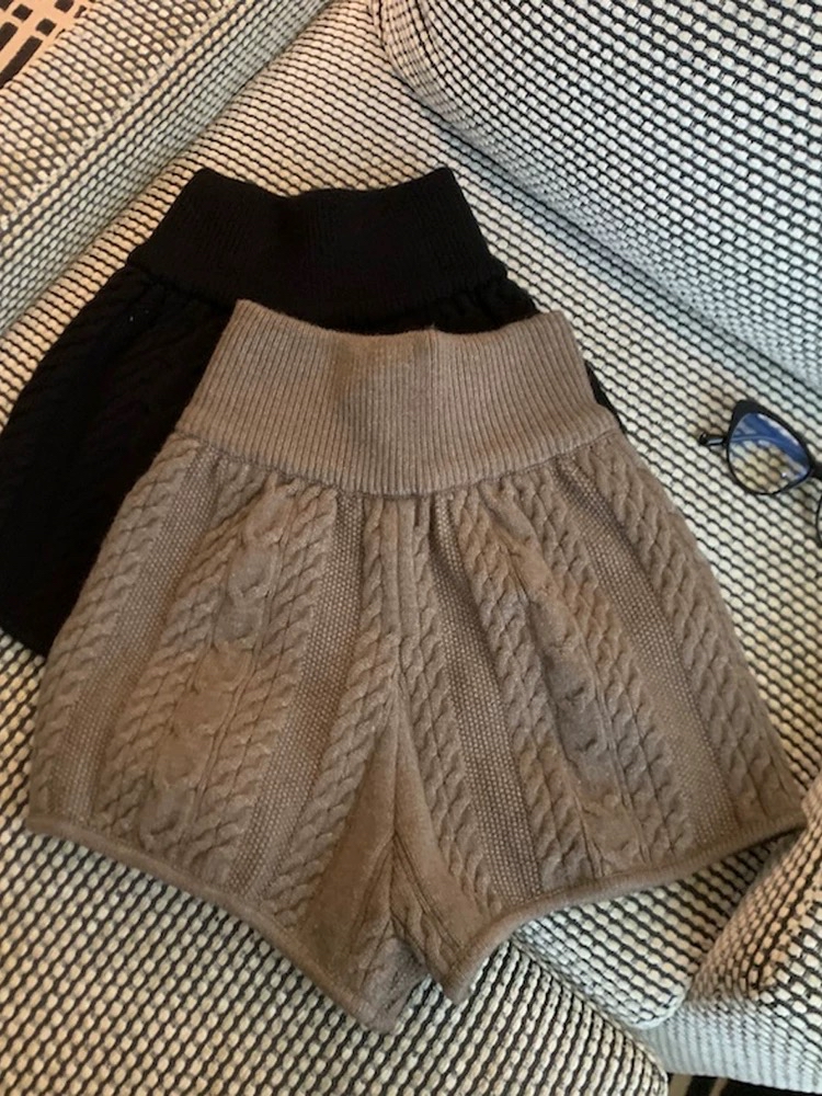 美德拉甜辣风松紧高腰麻花针织阔腿短裤女