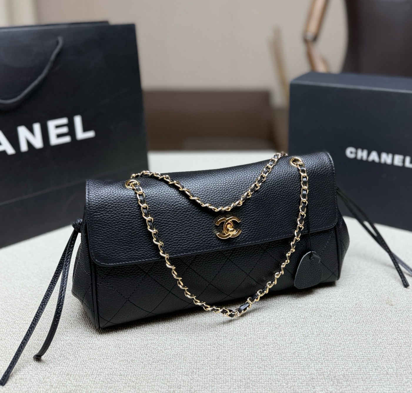 Chanel 菱格紋鏈條包