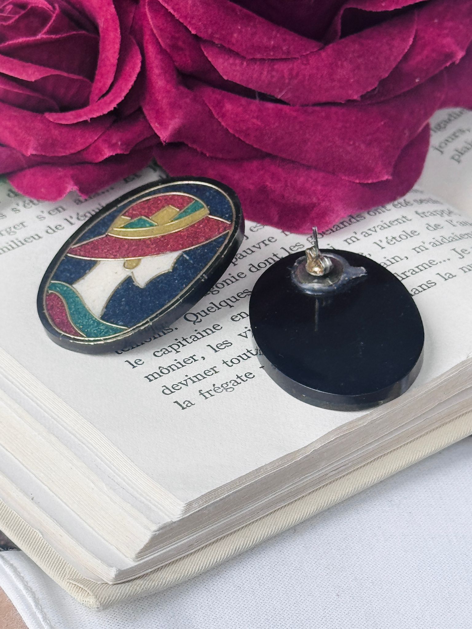 Vintage C.a. 1980s Inlay "Flapper Lady" Silhouette Stud Earrings (MT2589-6)