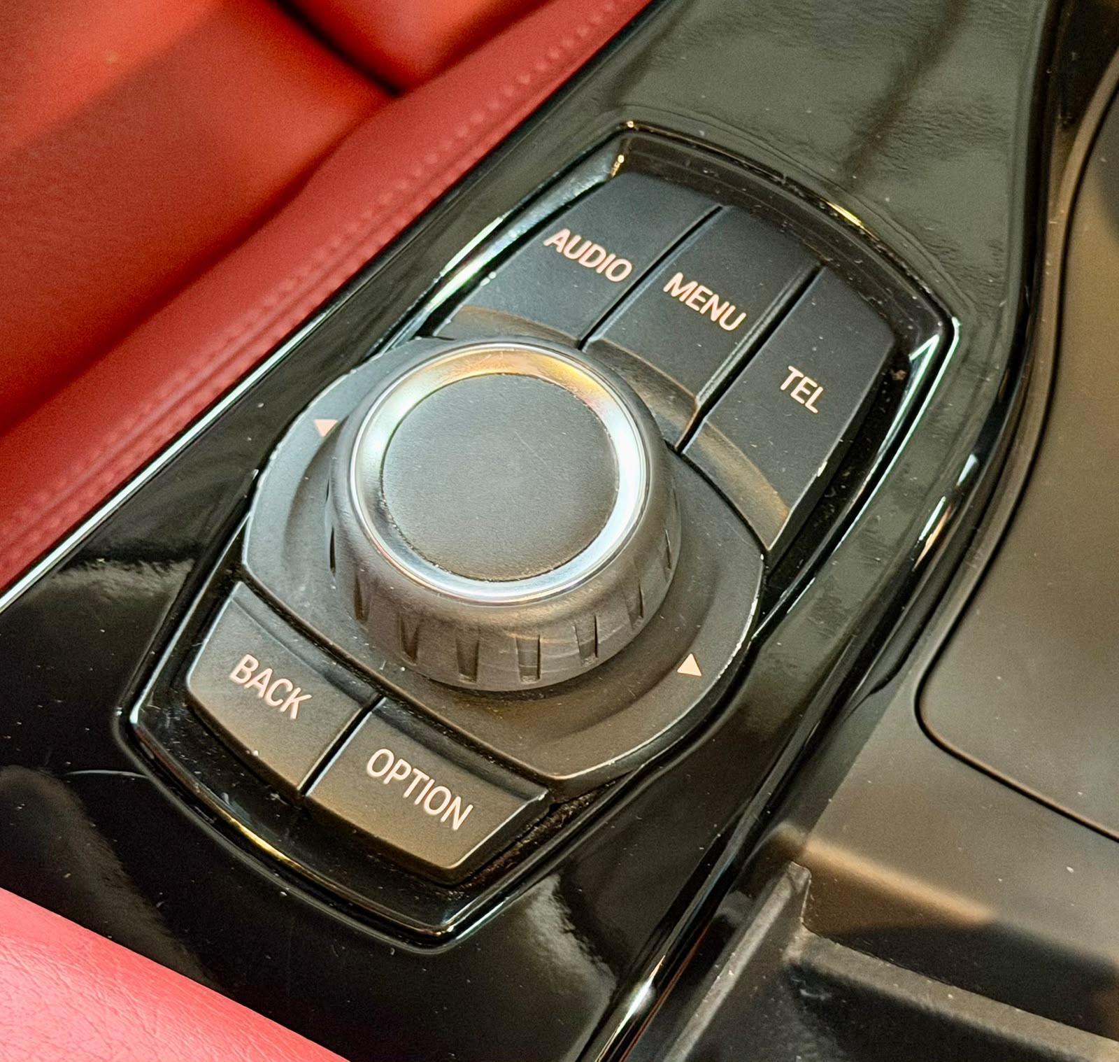 B.M.W. 328i Saloon Sport (F30) 2012