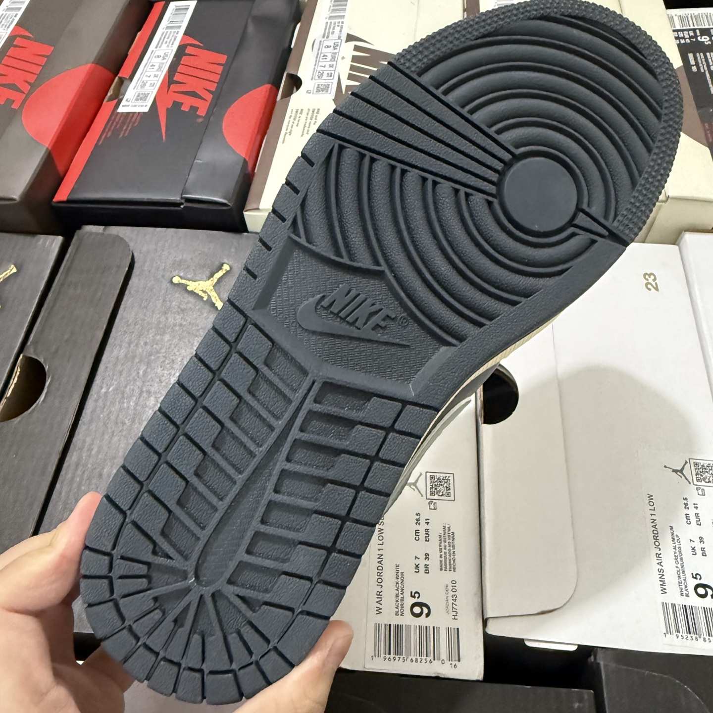 Nike Air Jordan 1 Low "Jade Smoke" DC0774-001