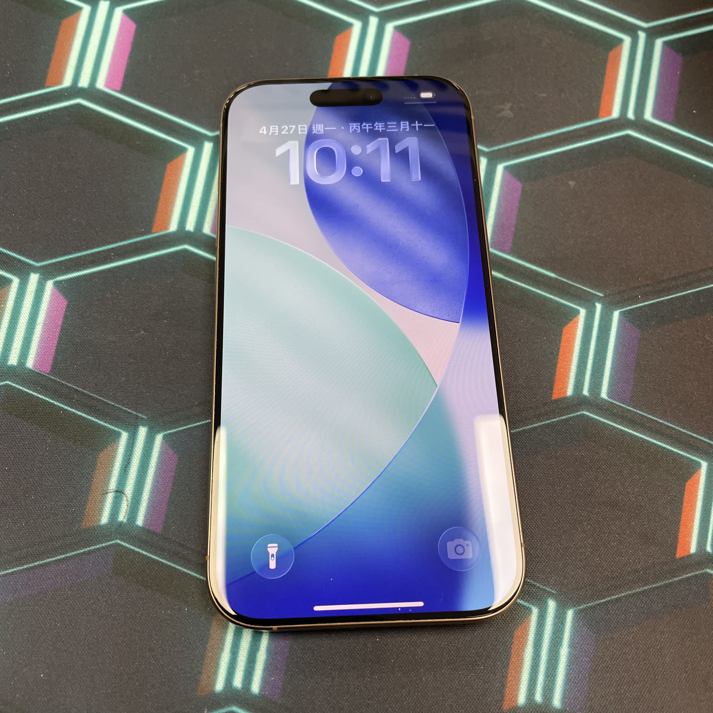 *6448 16 Pro 完美機 512GB 電91 沙色 gold