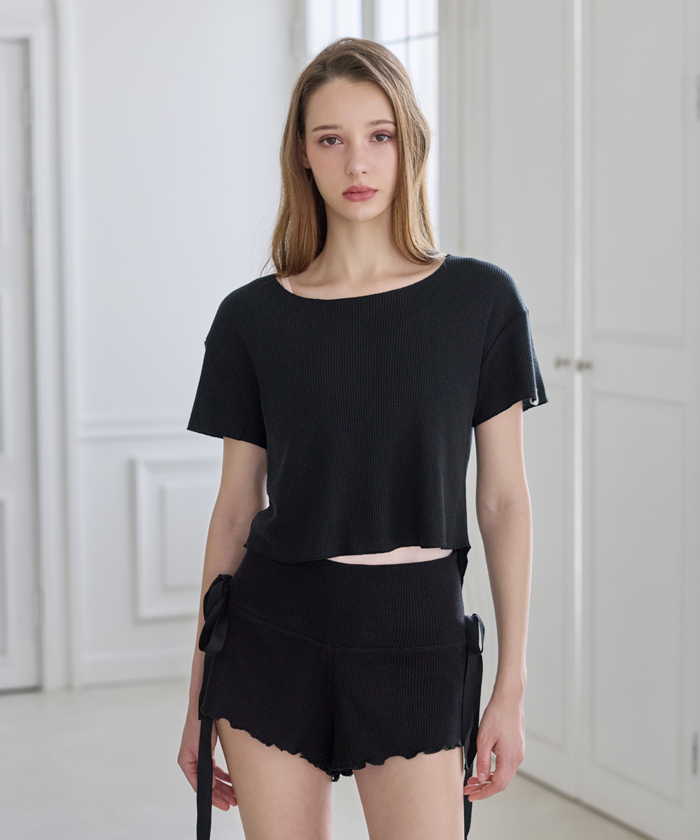 預購_Devi-TS0157 Mellow Waffle Crop Top by Devi wear