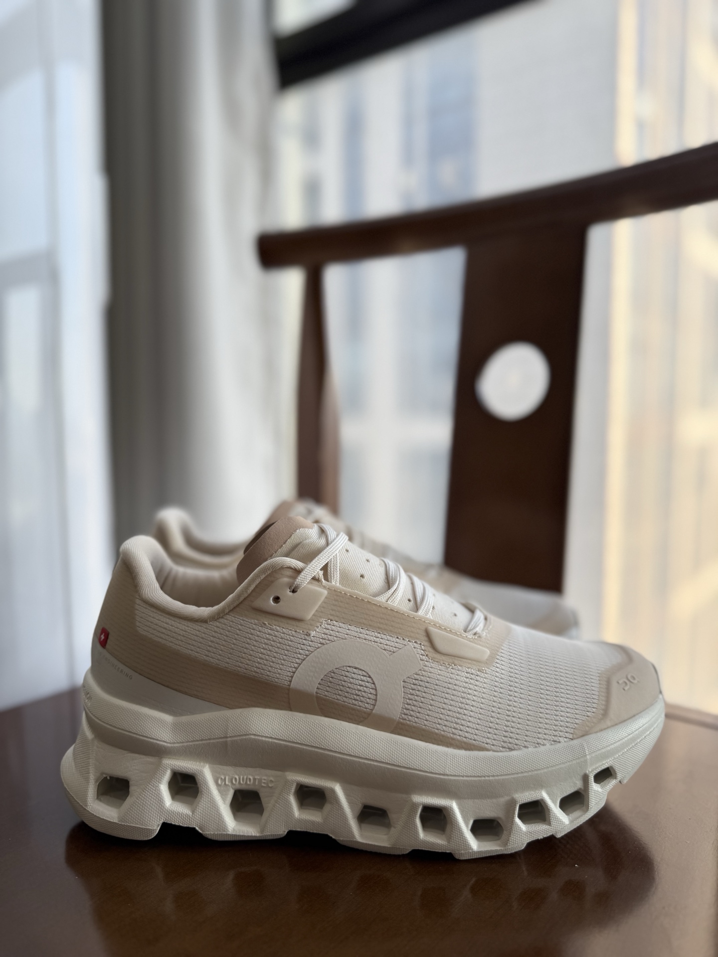 On Cloudmonster Void