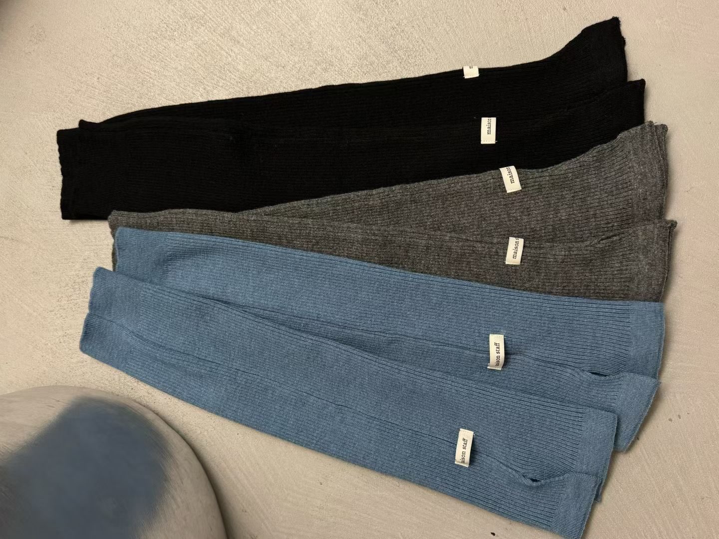 (2026FW) MAISOSNTAFF - LEG WARMERS