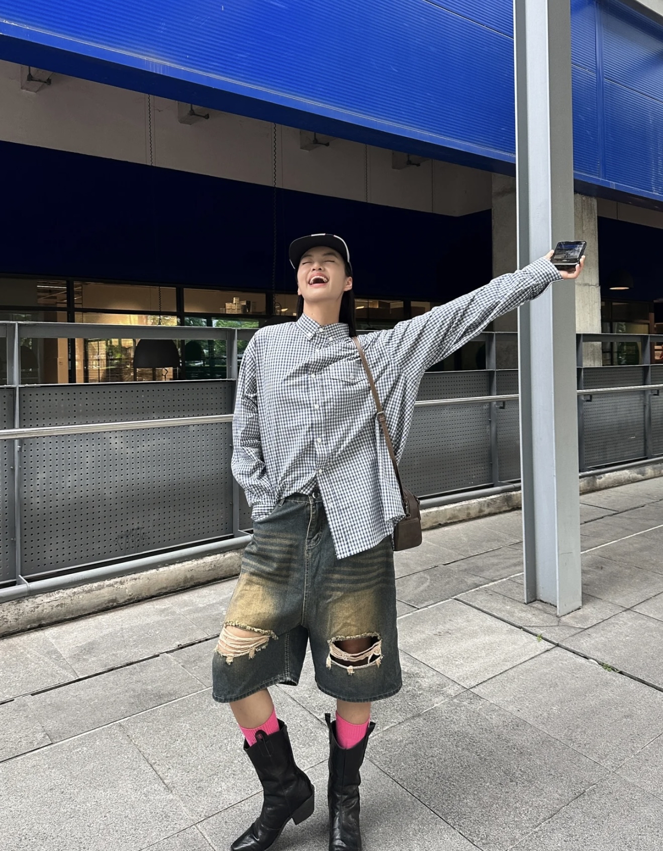 J217复古破洞牛仔裤