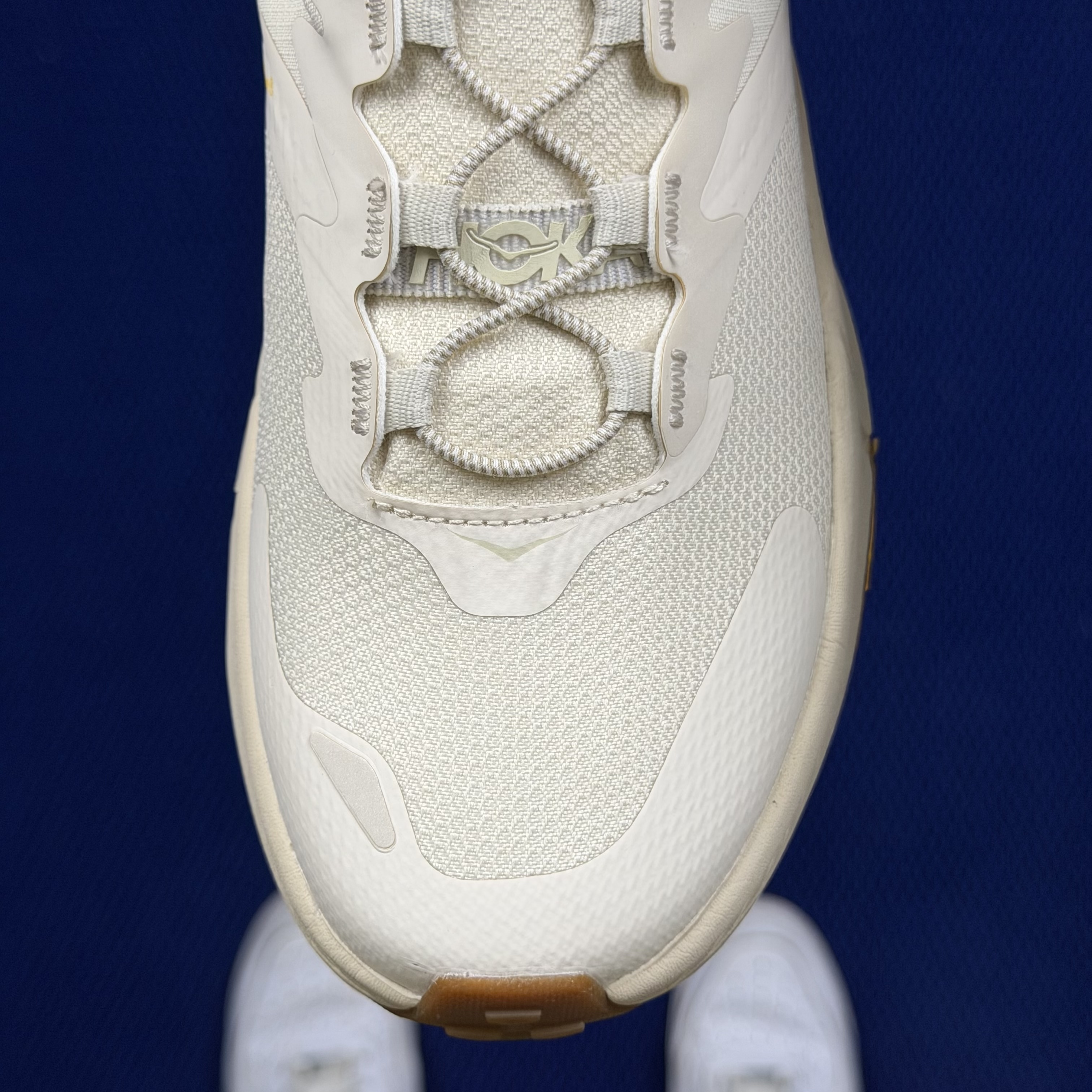 Hoka One One Transport