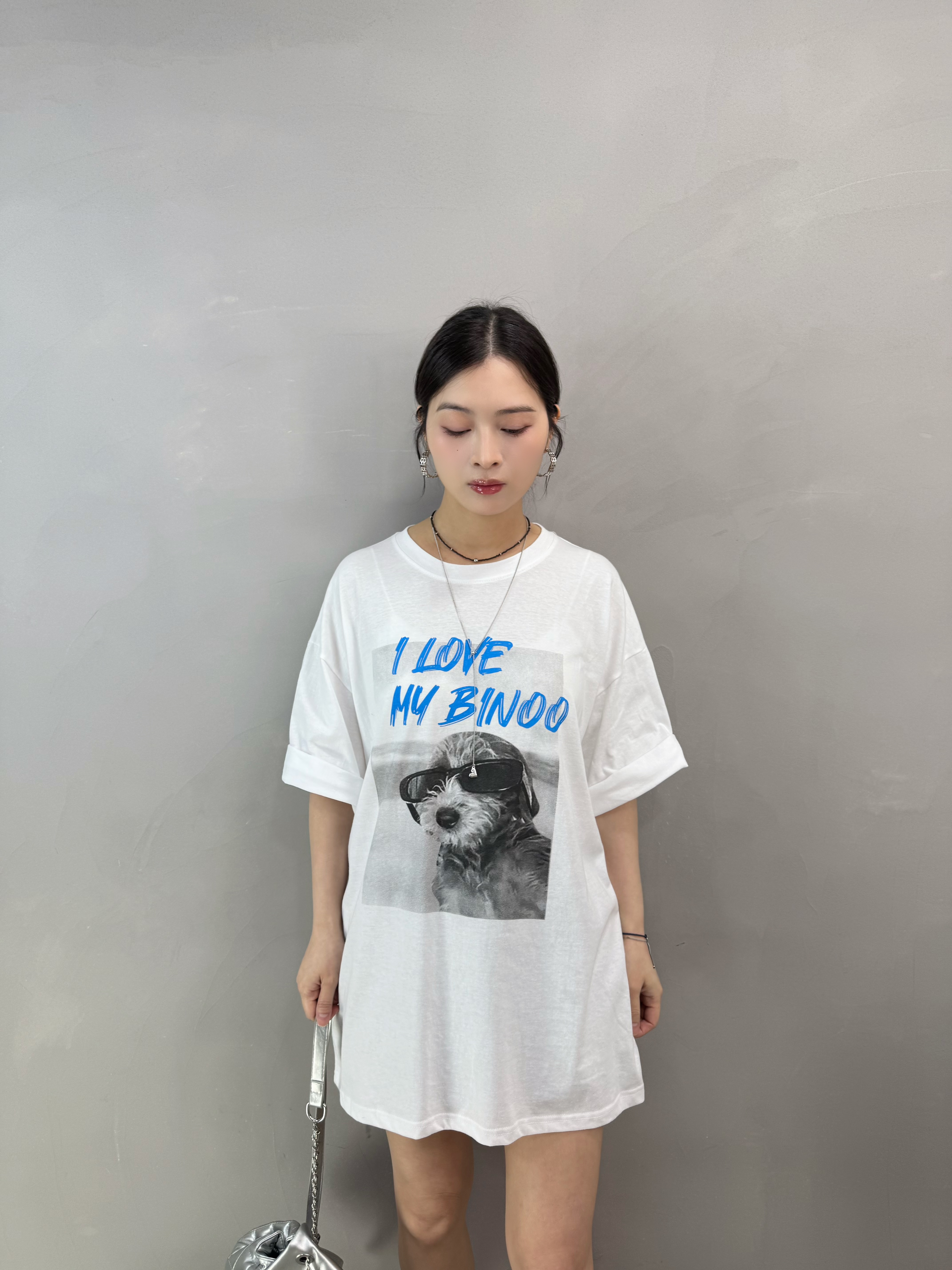 R79 黑超狗仔Tee
