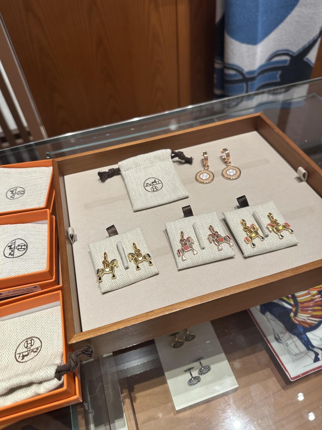 【原單】Hermès 小馬琺瑯滴油耳環 - 禮盒裝