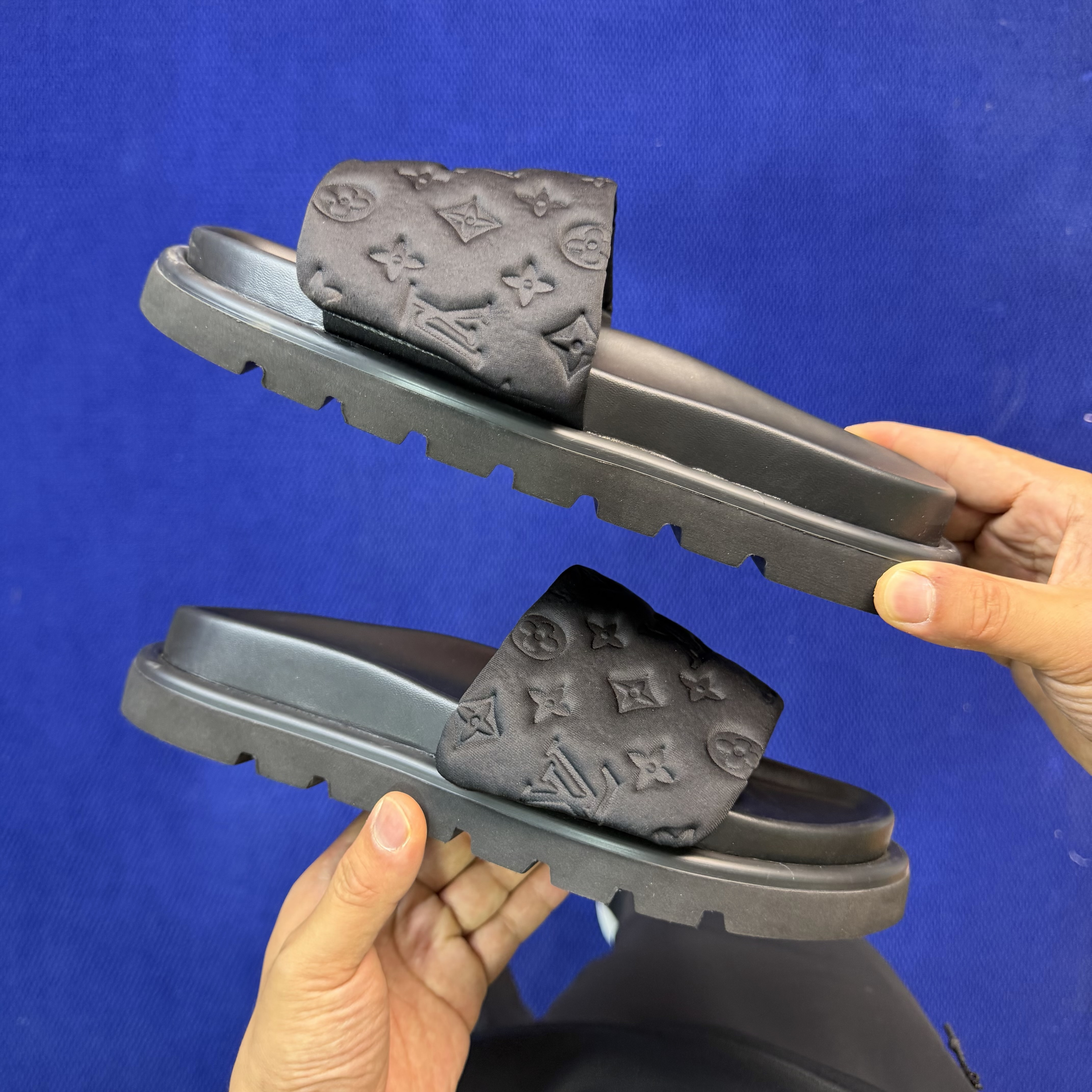 Louis Vuitton LV Pool Pillow Comfort Mule