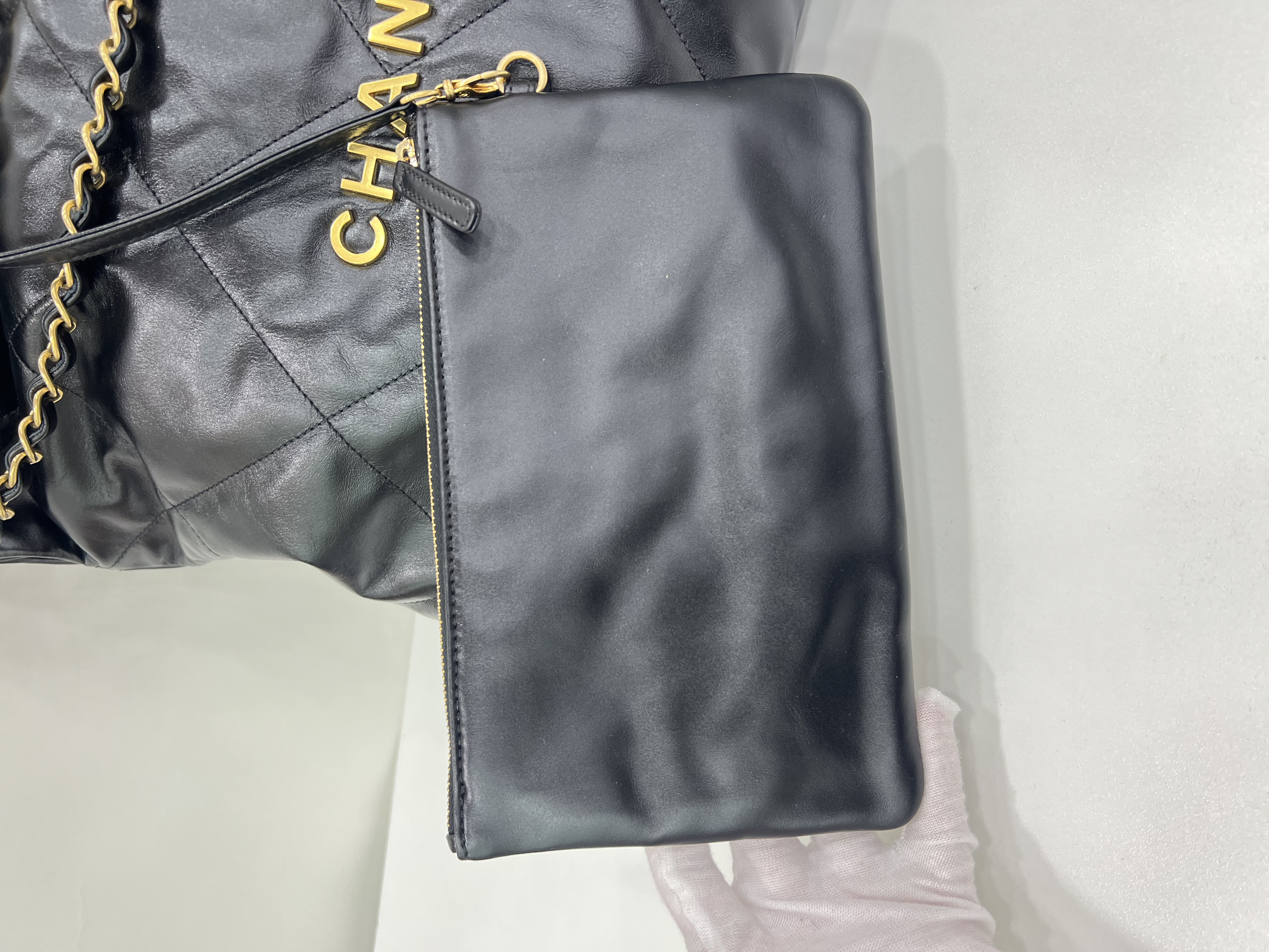 直播貨品 |  [1個-$100 2個-$300］E09