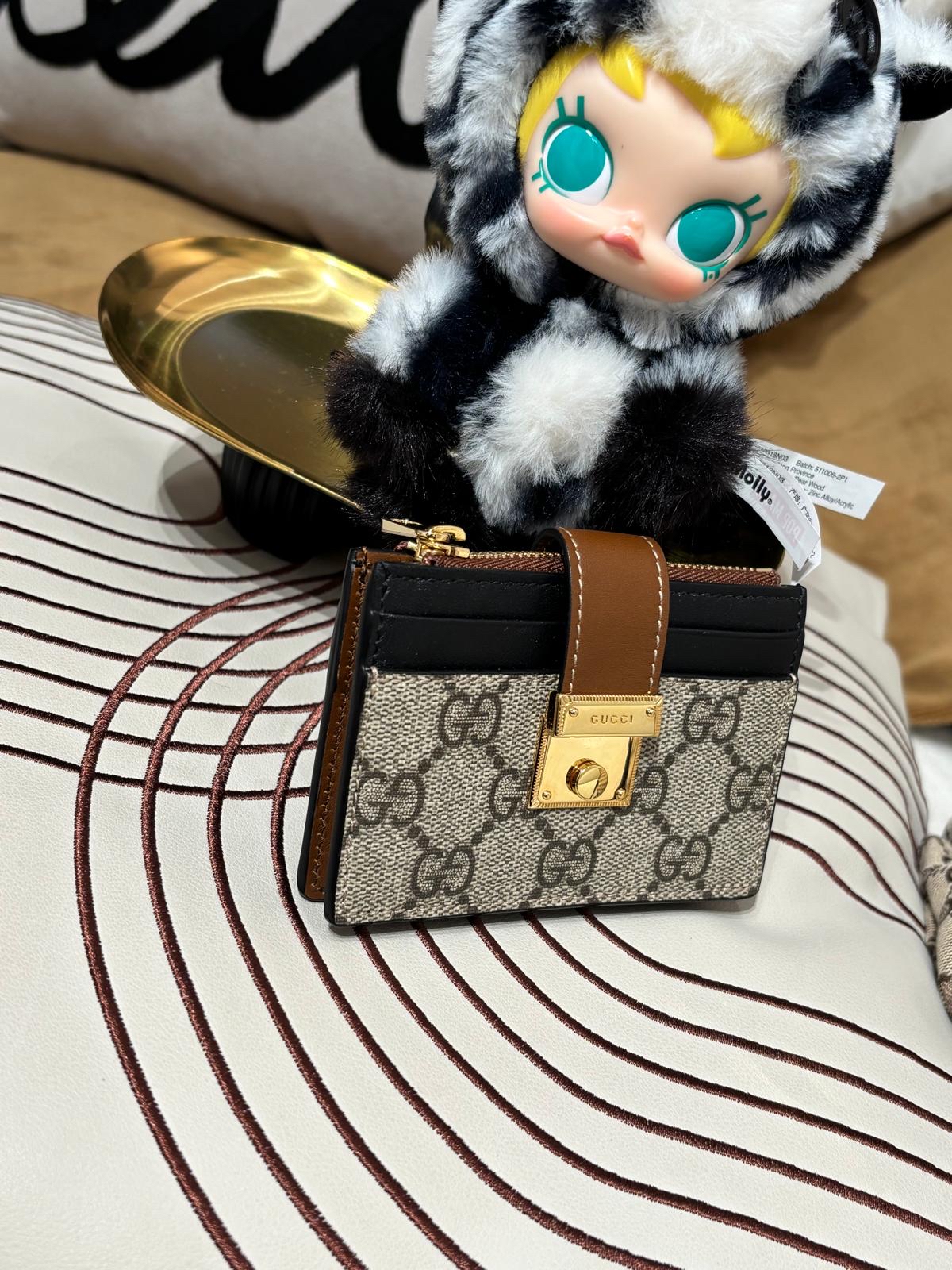 Gucci interlocking card holder 658228 100%Authentic,98%new ✅box 