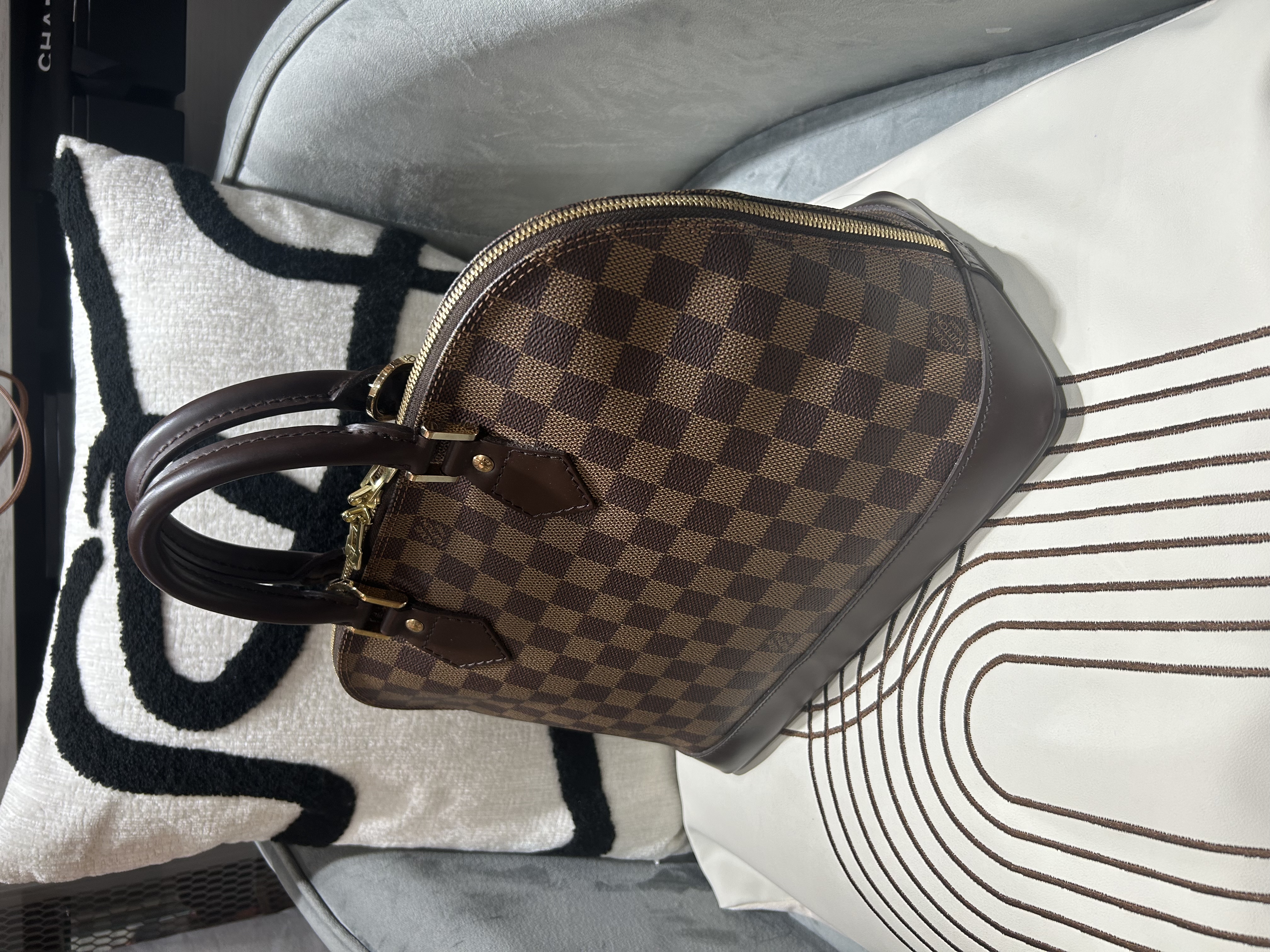LV Alma PM Damier 100%Authentic, 98%New ☑️Dust bag