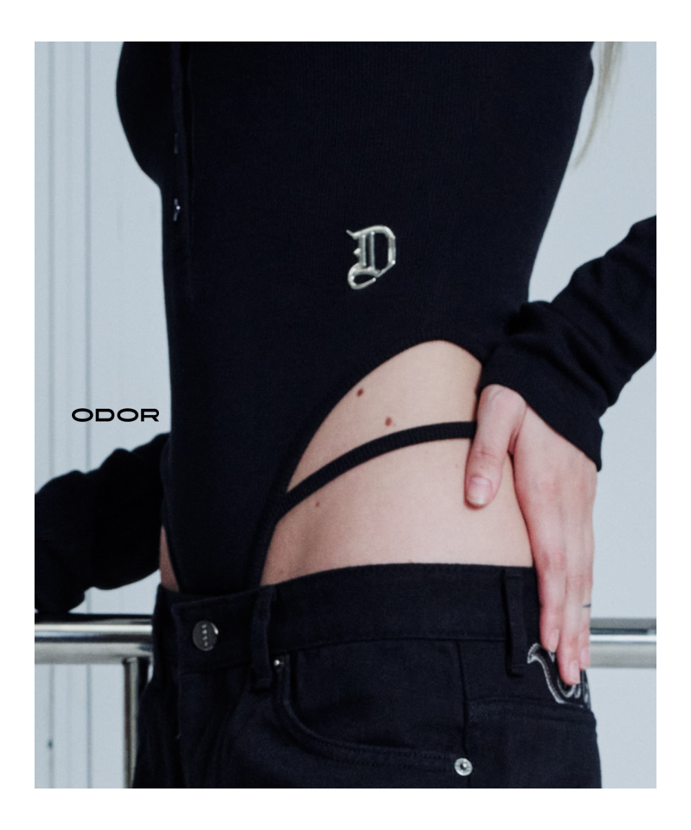ODOR - Kaia strap button bodysuit