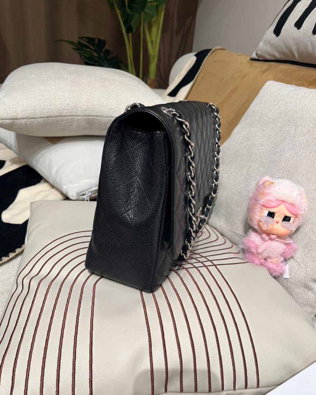 Chanel Maxi jumbo single flap 33cm黑色荔枝牛皮,100%Authentic ,98%new ✅13card✅dust bag ✅box 