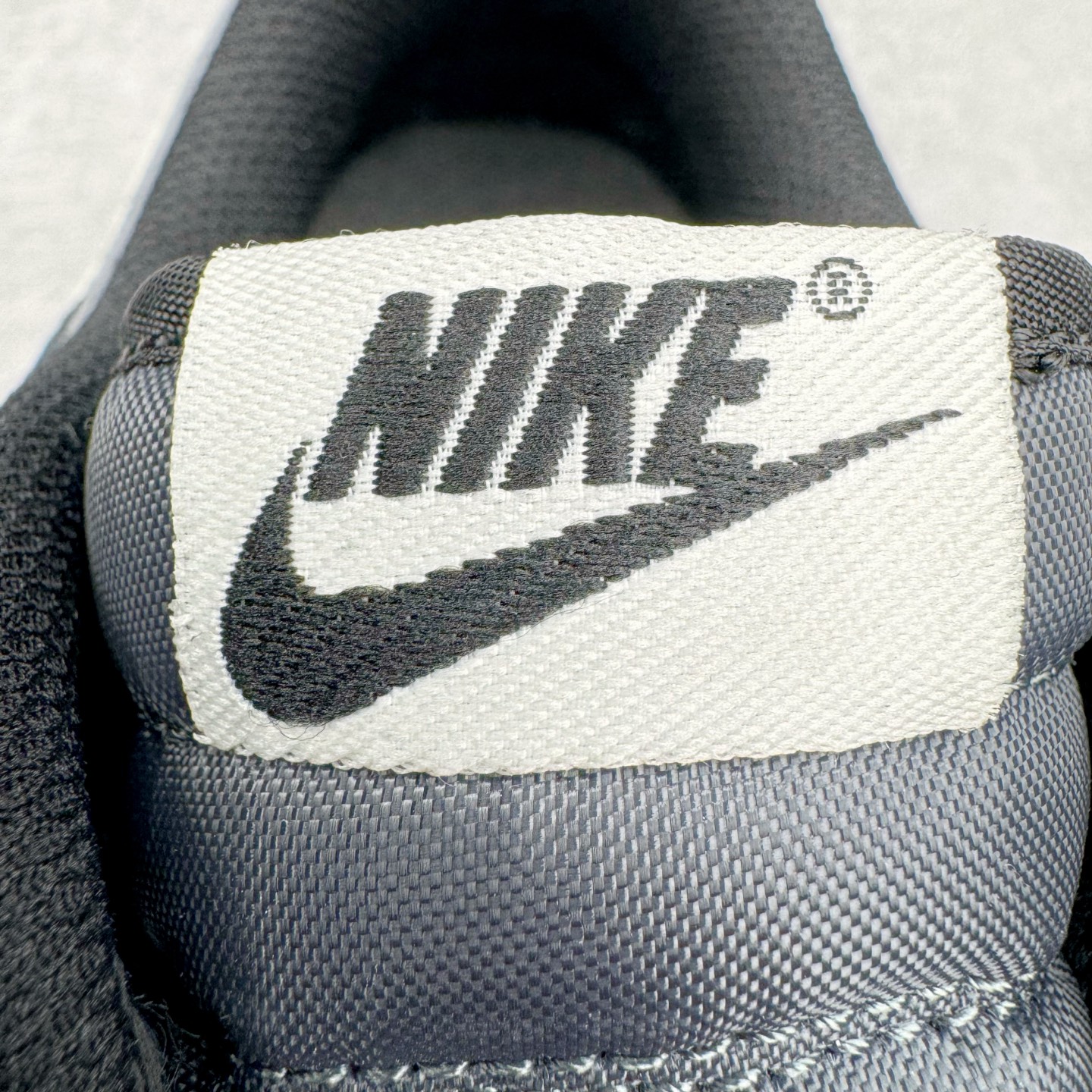 Nike Dunk Low SE HQ1931-001