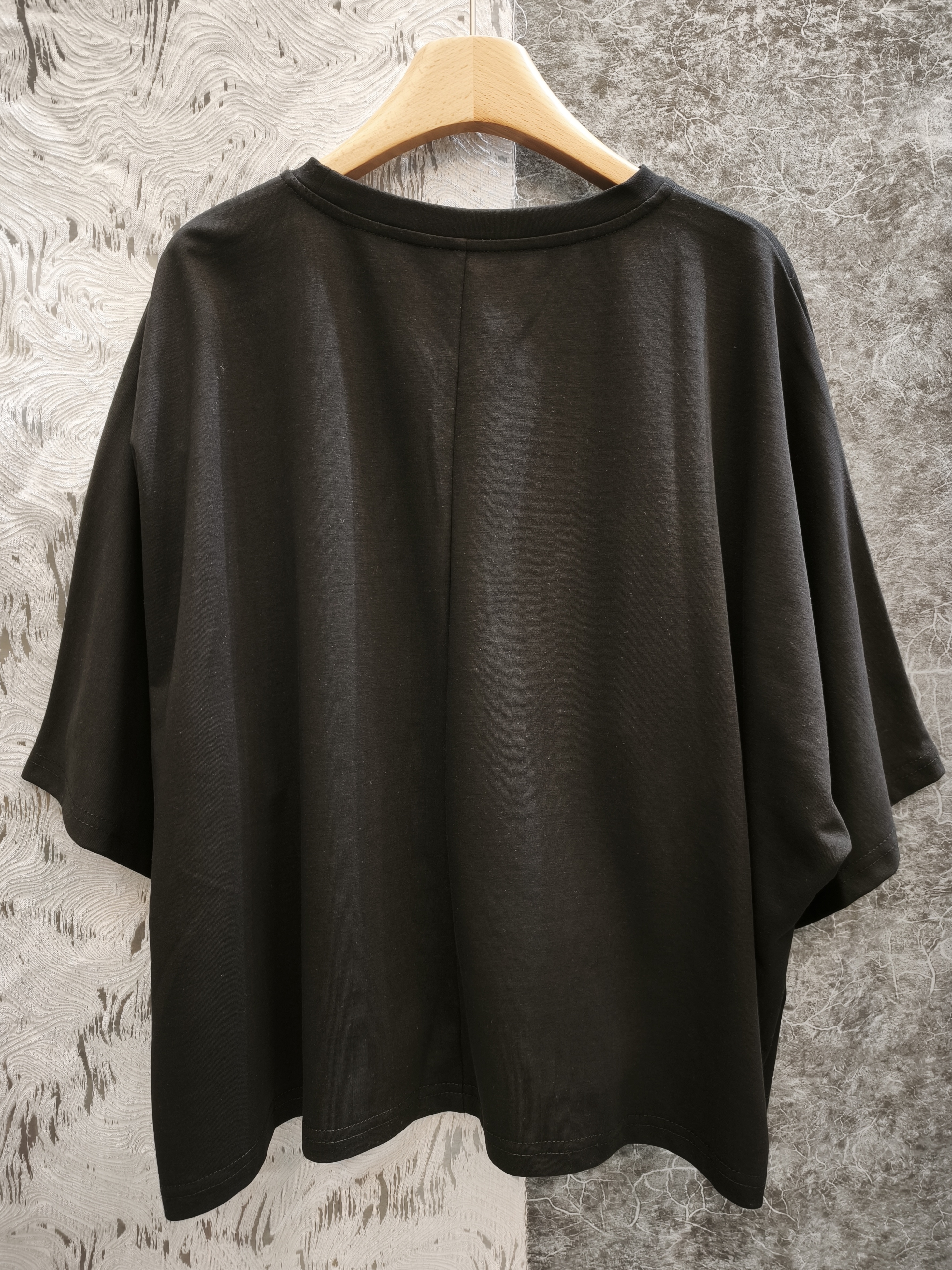 前褶設計寬鬆Tee