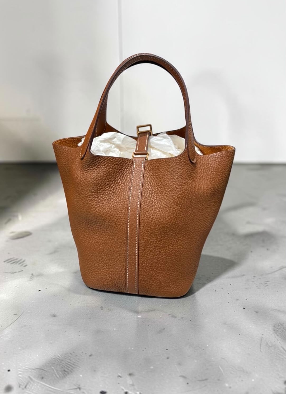Hermes Picotin 18 Stamp B 金金 100%Authentic, 98%New  ☑️專門店收據☑️鎖Key ☑️塵袋 ☑️Box