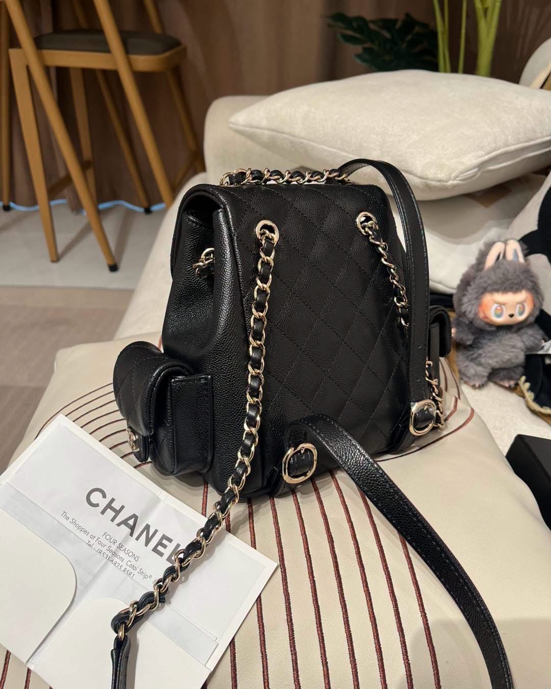 全新CHANEL Duma backpack AS4399 黑魚子醬牛皮淡金釦菱格紋，W20x18x10cm 100%Authentic, 全新貨品 ✅香港單✅晶片✅防塵袋✅box 