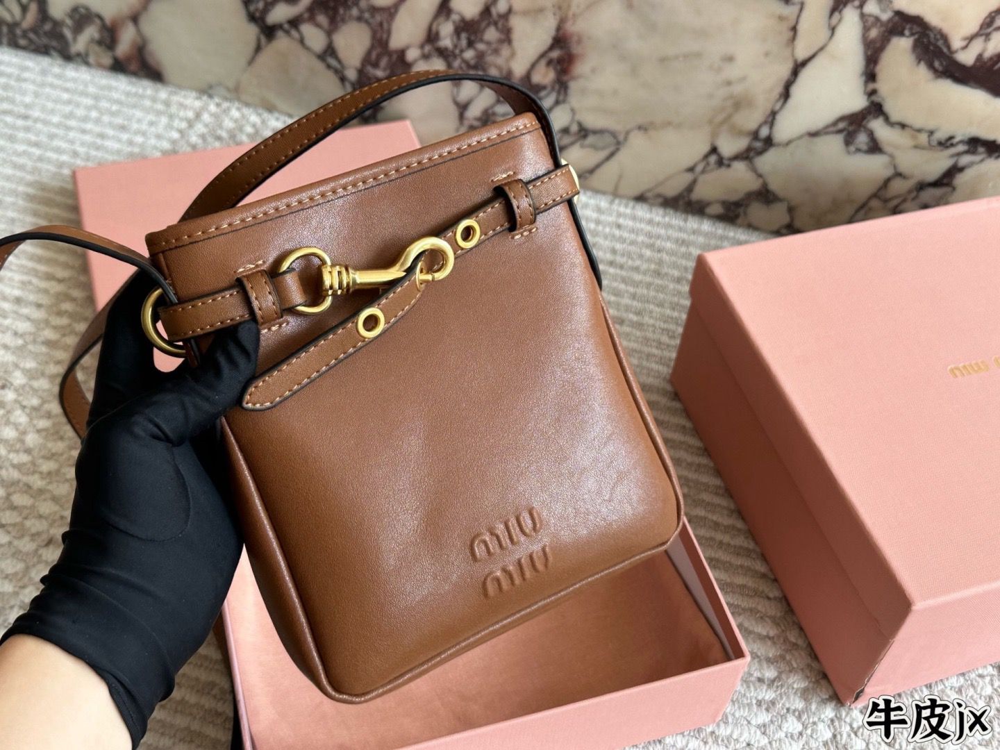 $499件原單*全皮 Miumiu mini水桶