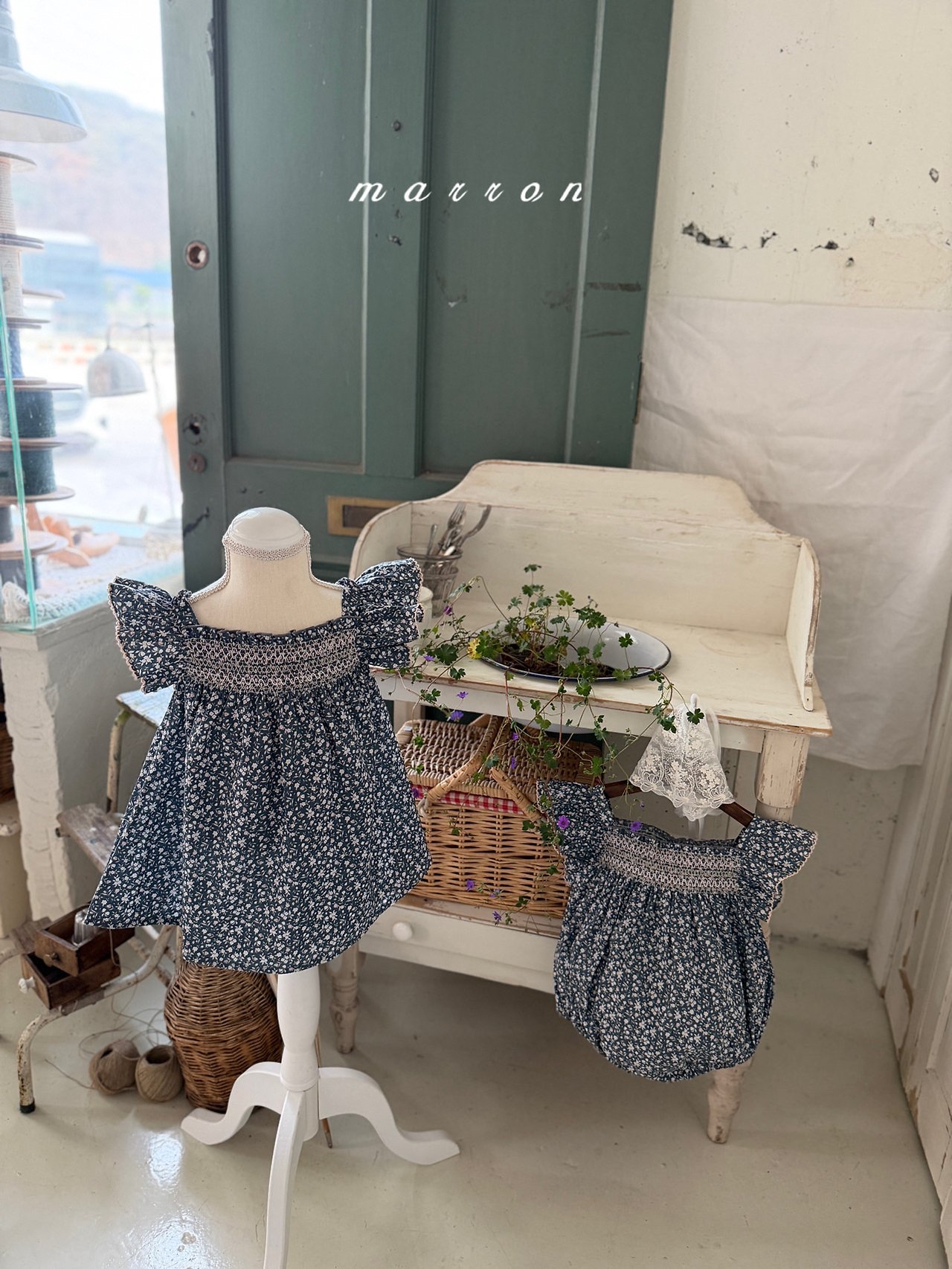 ☀️預訂 韓國直送☀️🇰🇷Marron兩色花卉荷葉袖背心連身裙