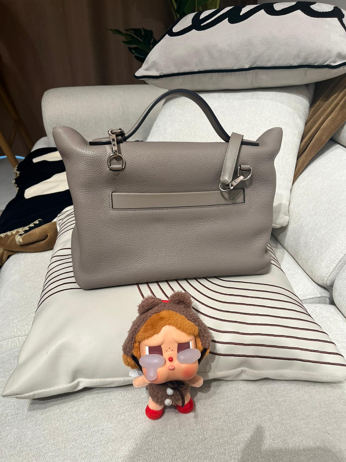 Hermes 2424 29cm Stamp C ASPHALTE/GRIS 100%Authentic, 95%New ✅專門店收據✅Dust bag ✅Box