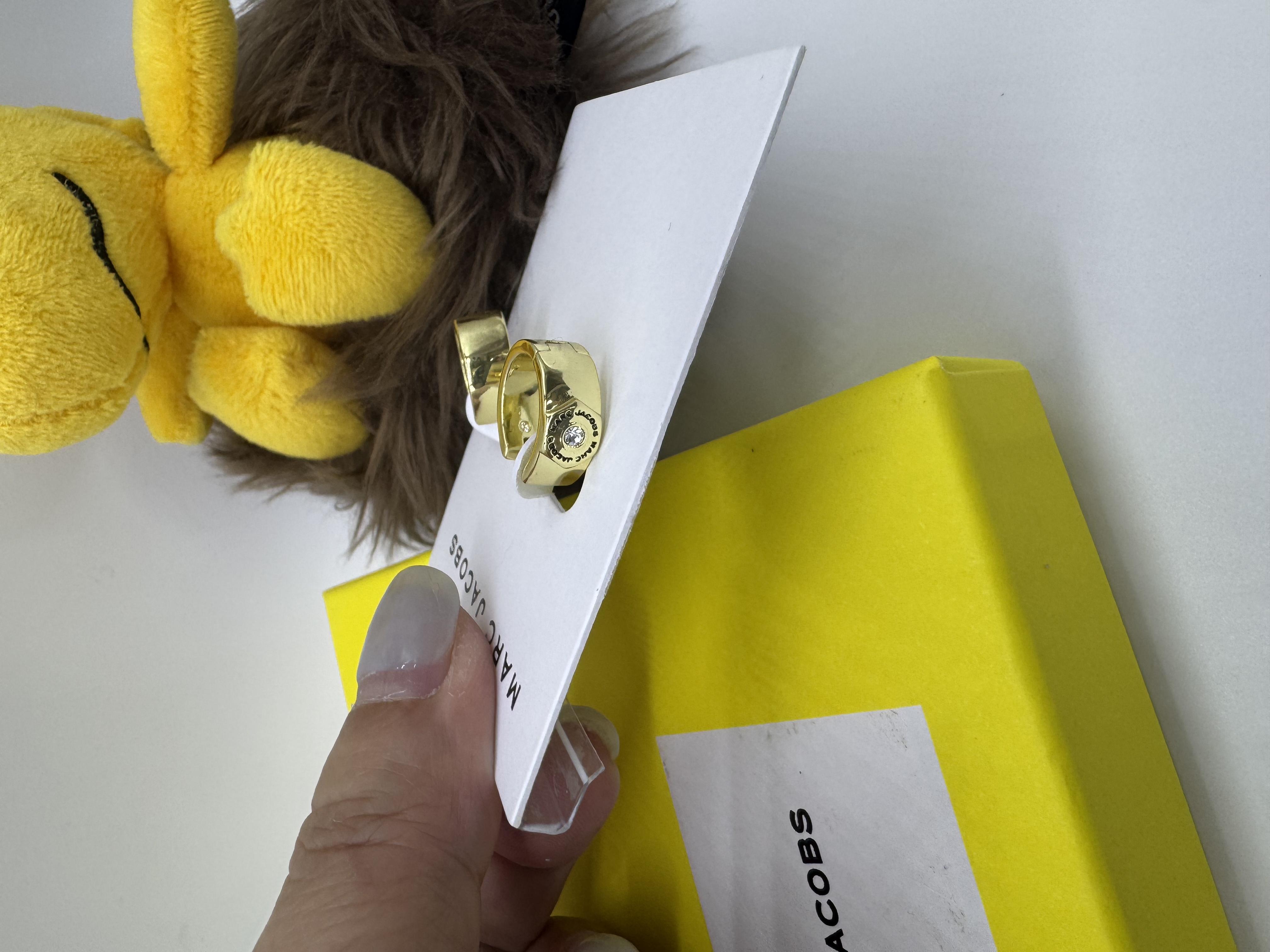 🇺🇸✈️🇨🇦Marc Jacobs outlet 簡約設計風嘅小圈耳環🤗現貨🥰