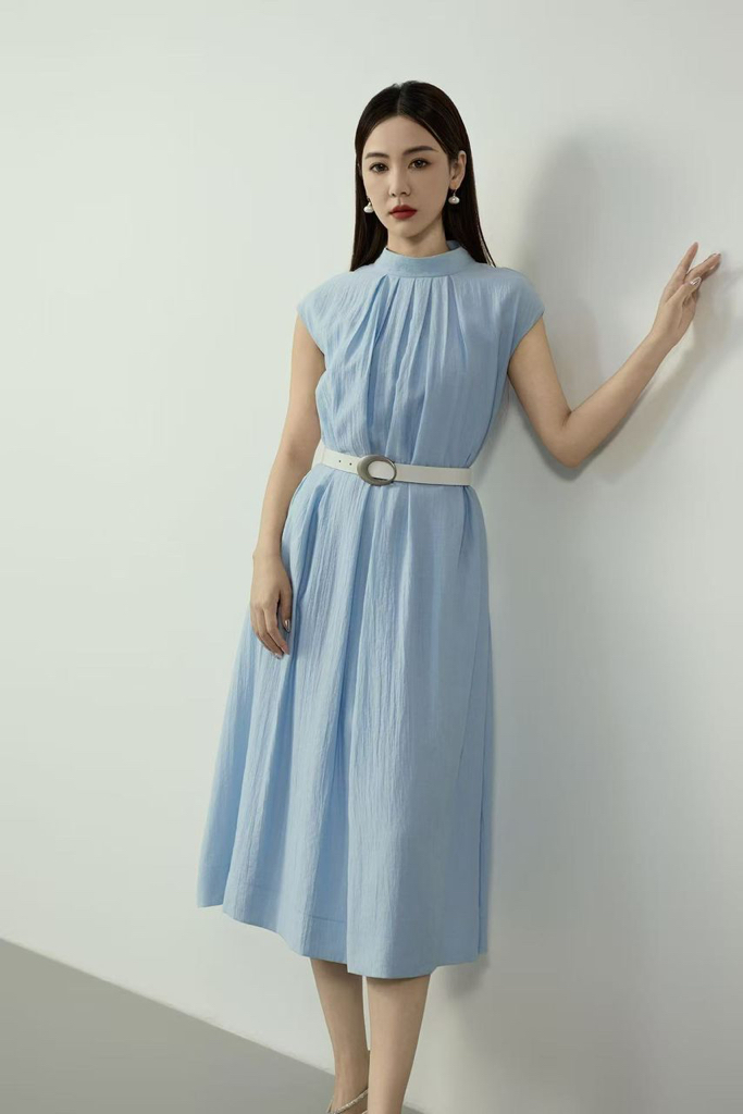 14241146 Noir Grace Midi Dress