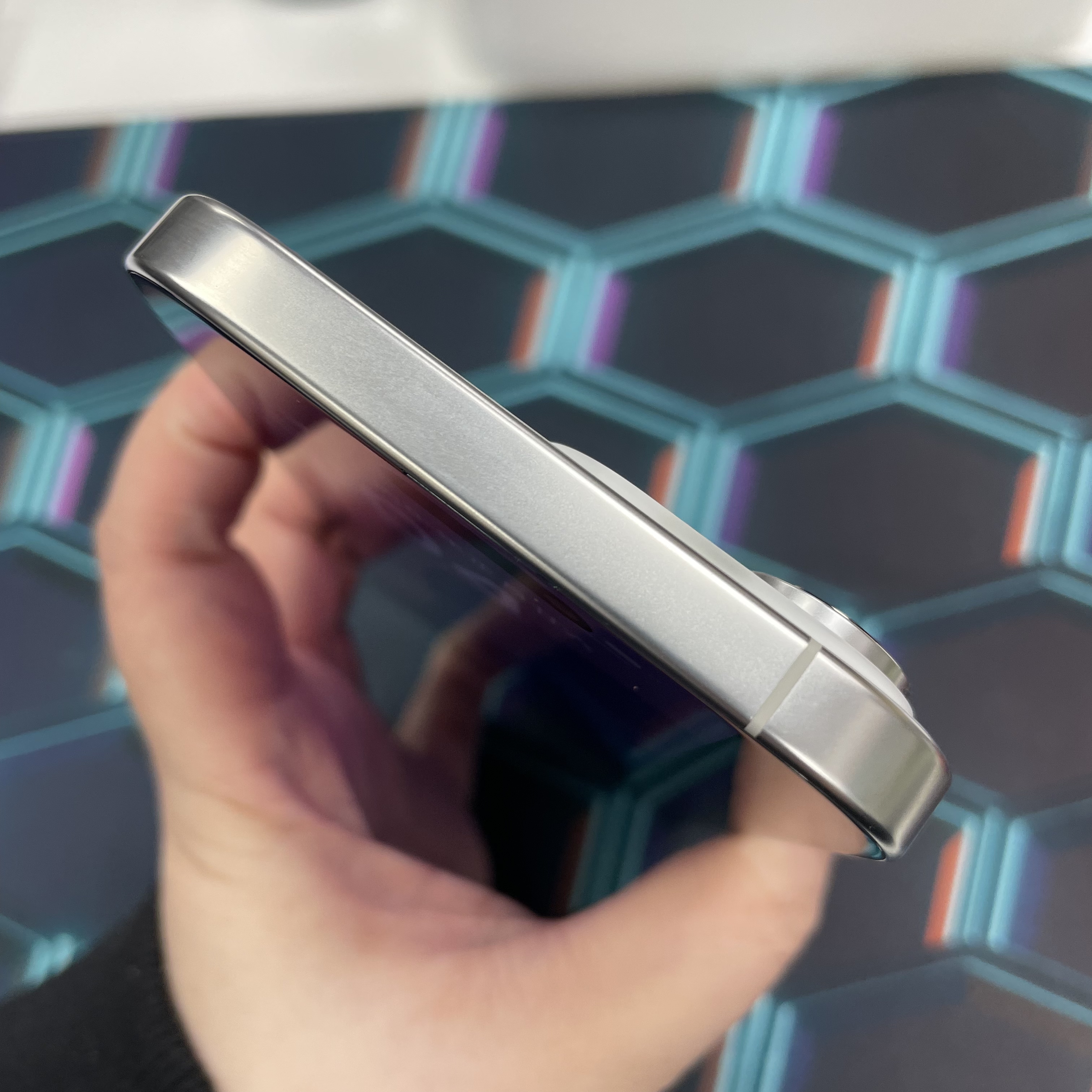 *6147 16 Promax 全新機 512GB 電100 白色 White